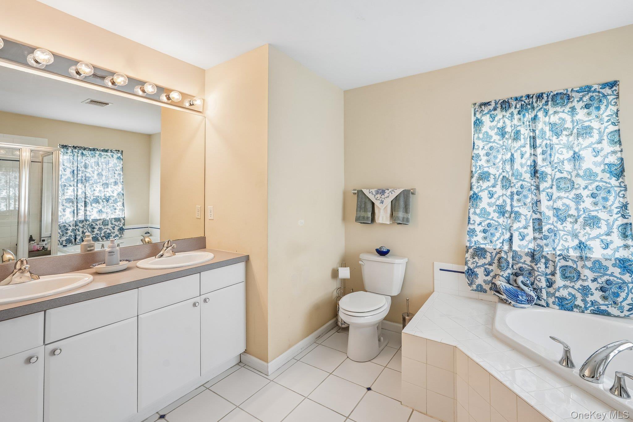 Single Family Maiden Lane Orange County, NY 10924, MLS-1040928-30
