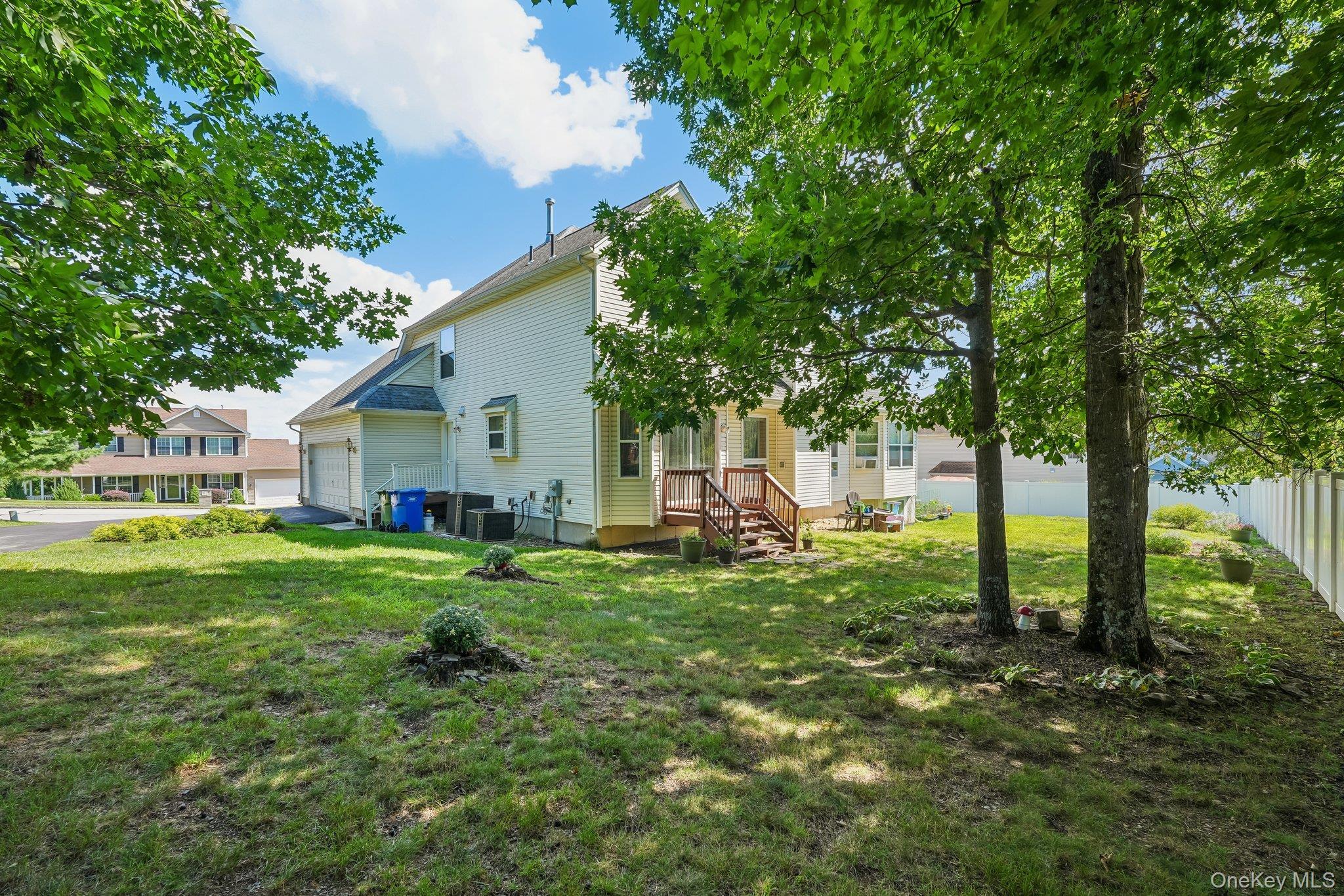 Single Family Maiden Lane Orange County, NY 10924, MLS-1040928-40