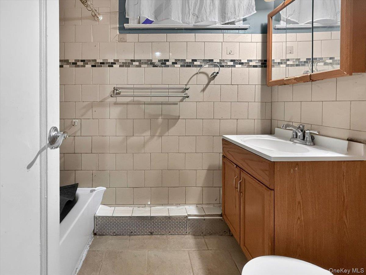 Single Family E 16th Street  Brooklyn, NY 11230, MLS-1040932-9