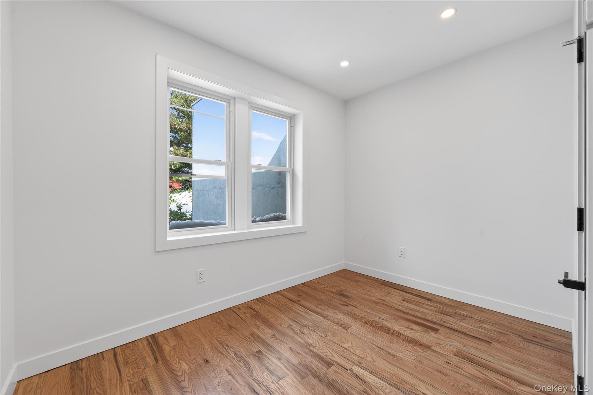 Single Family 35th Avenue  Queens, NY 11368, MLS-1040944-15