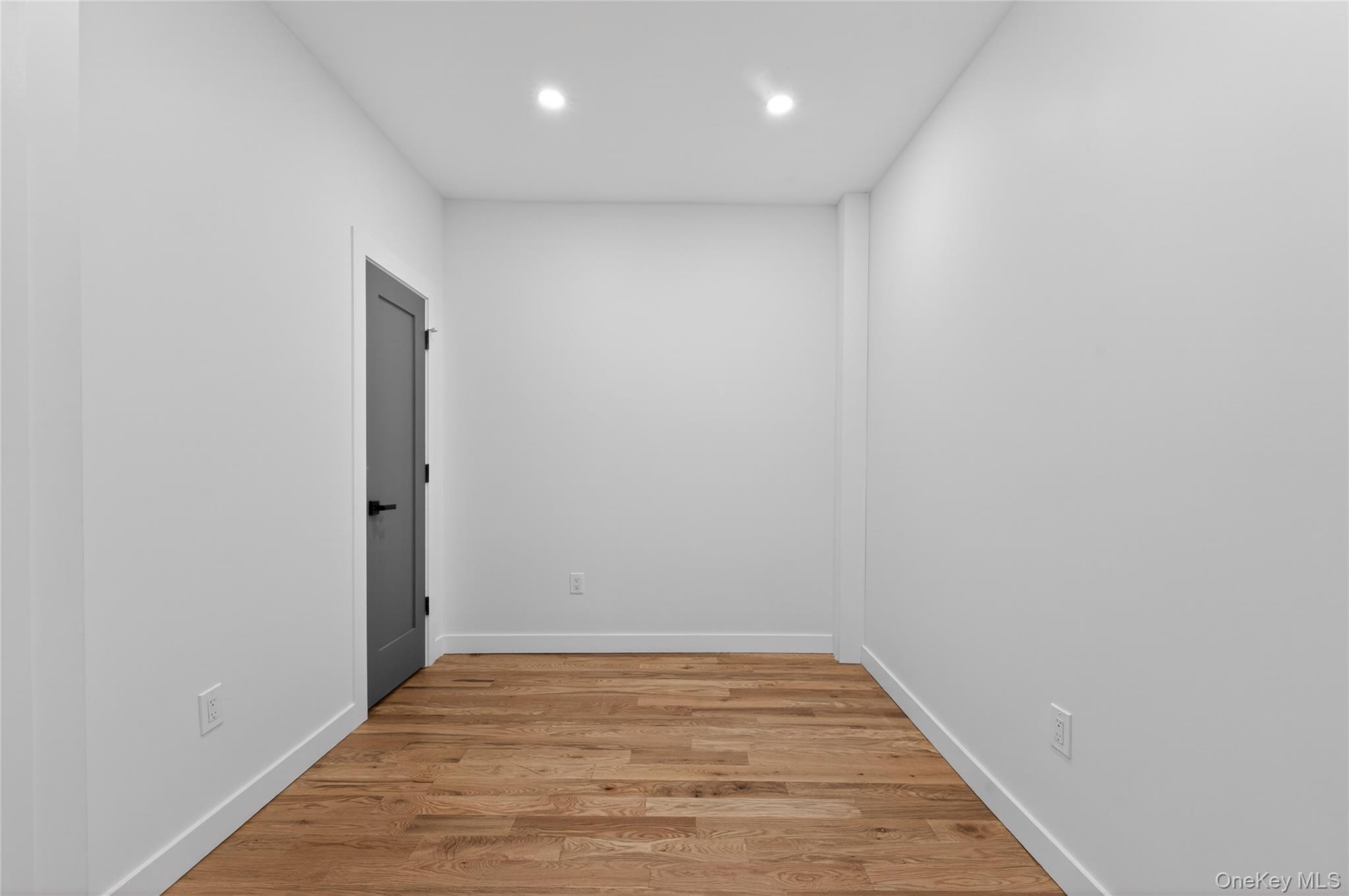 Single Family 35th Avenue  Queens, NY 11368, MLS-1040944-20