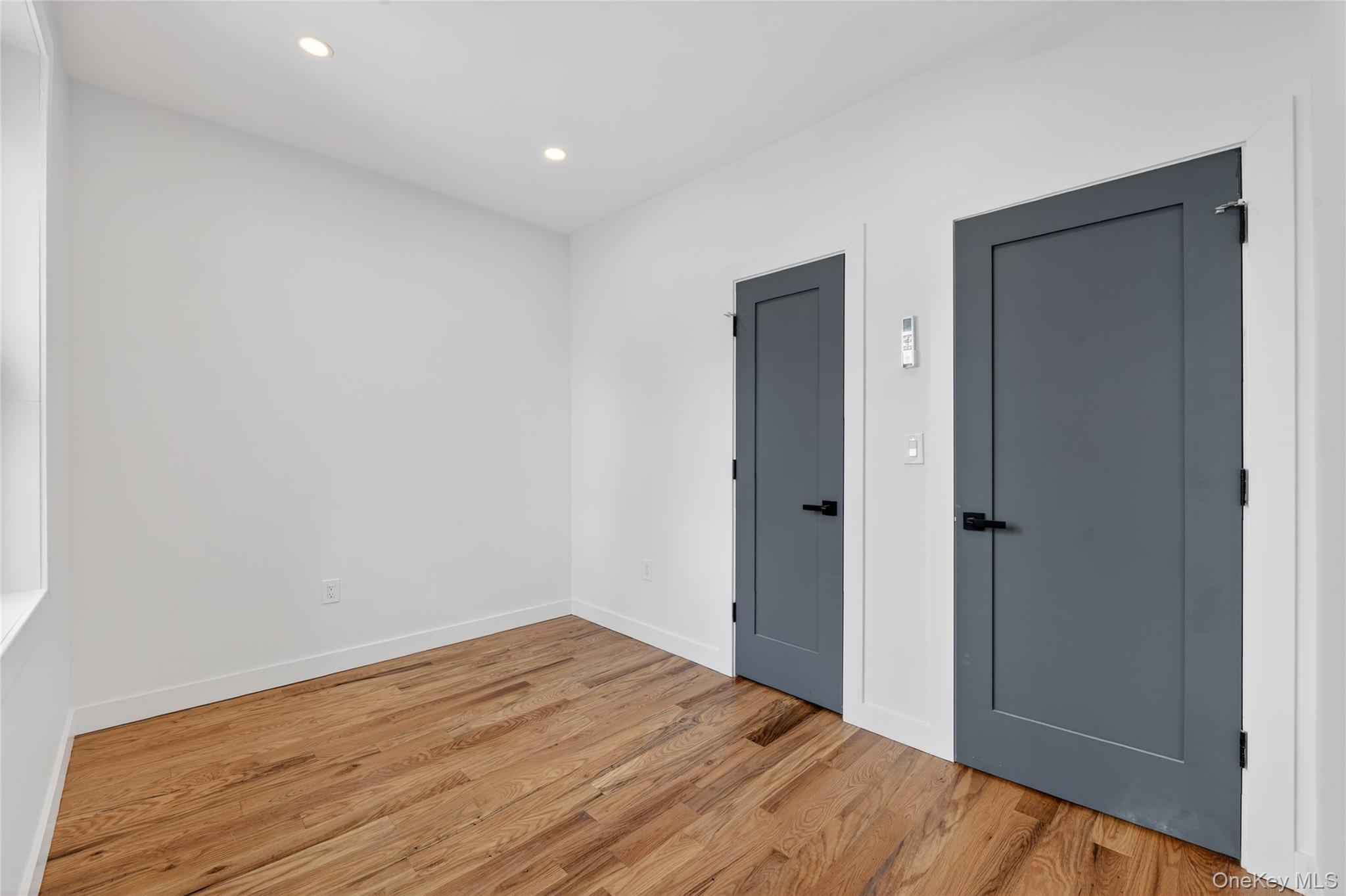 Single Family 35th Avenue  Queens, NY 11368, MLS-1040944-21