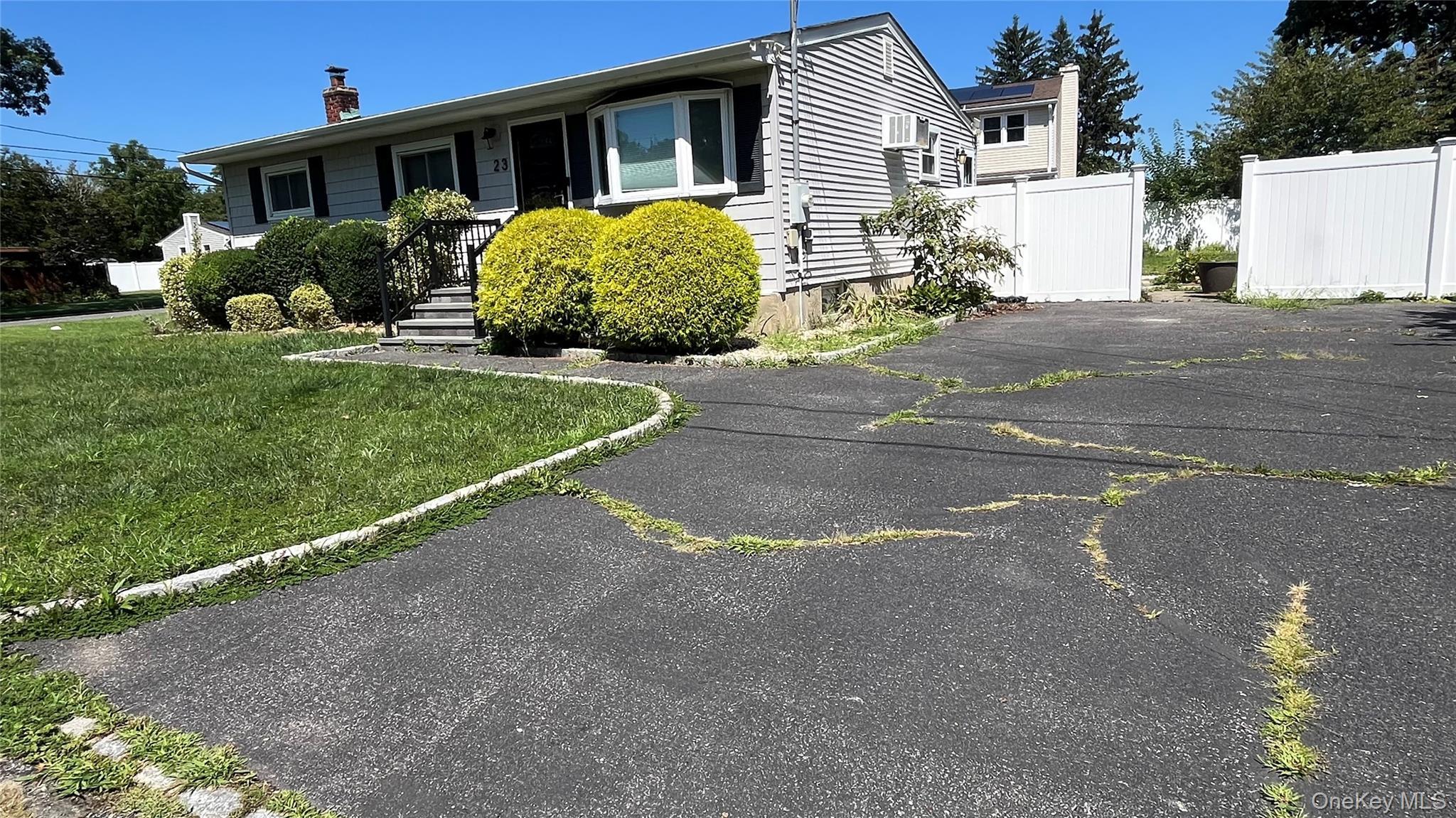Single Family Pine Street Suffolk County, NY 11717, MLS-1040975-3