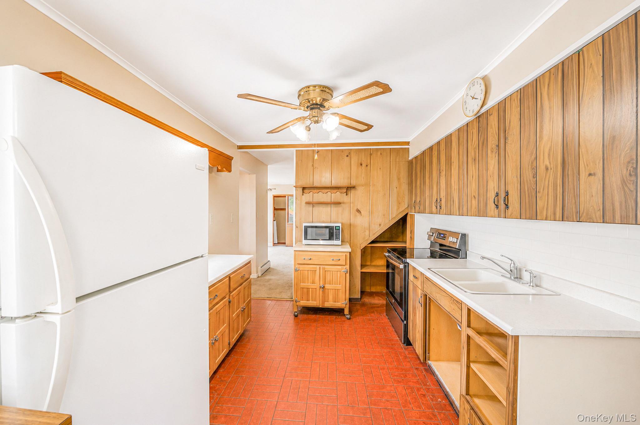 Single Family Old Farm Road Nassau County, NY 11756, MLS-1040981-10