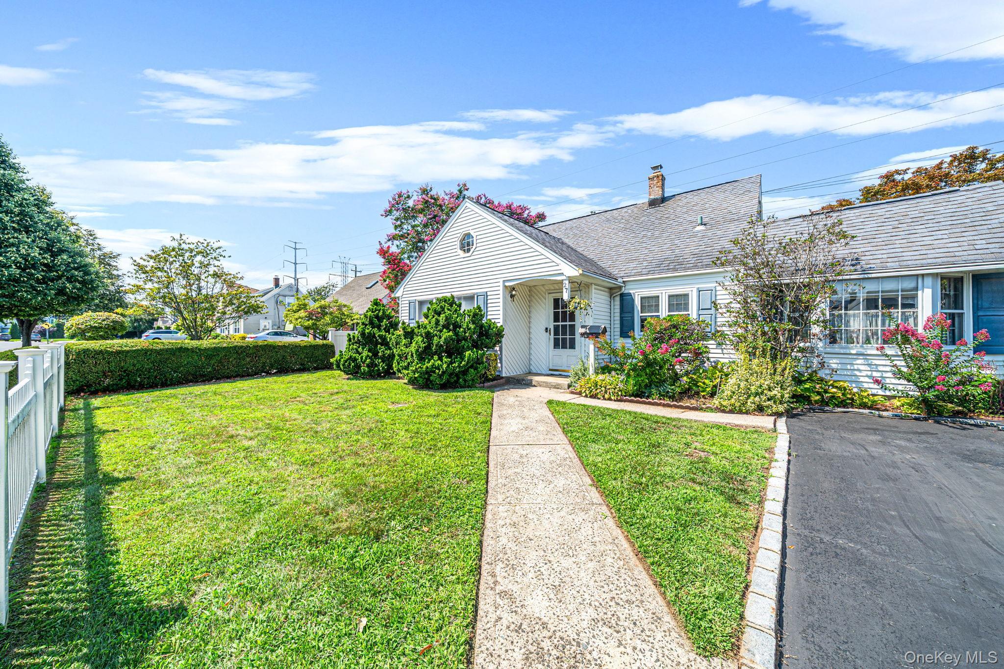 Single Family Old Farm Road Nassau County, NY 11756, MLS-1040981-2