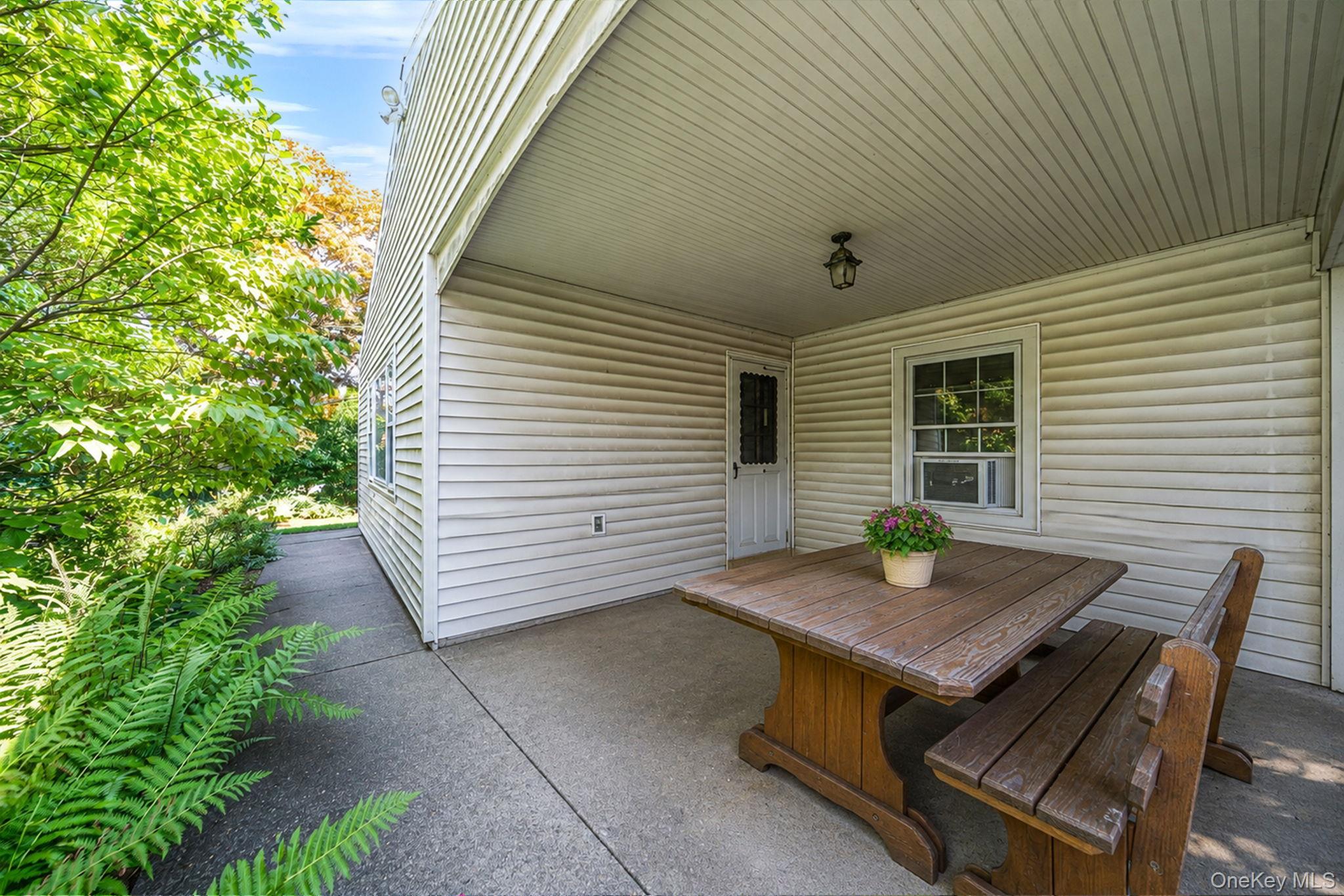 Single Family Old Farm Road Nassau County, NY 11756, MLS-1040981-5