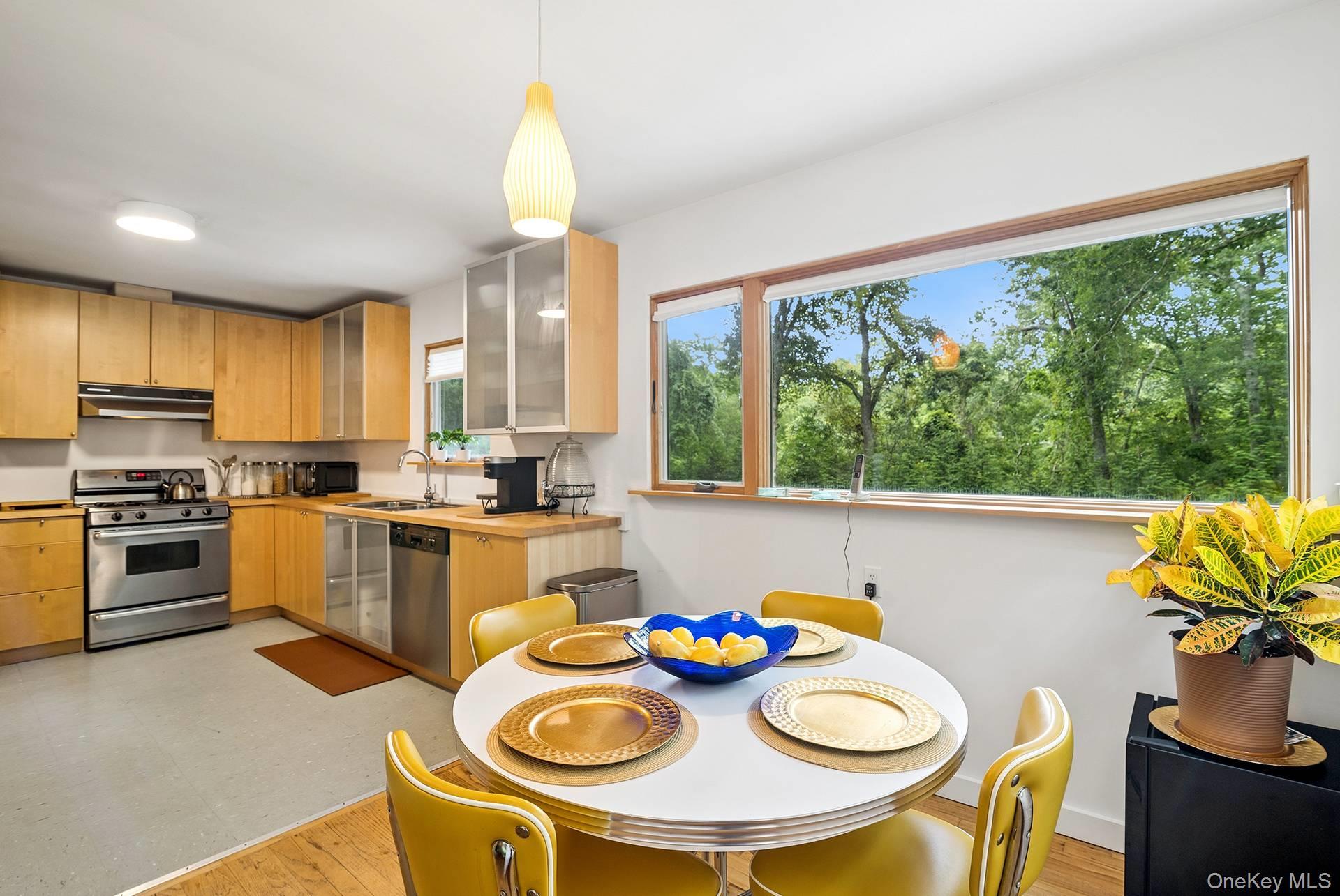 Single Family Lincoln Street  Suffolk County, NY 11963, MLS-1040984-14