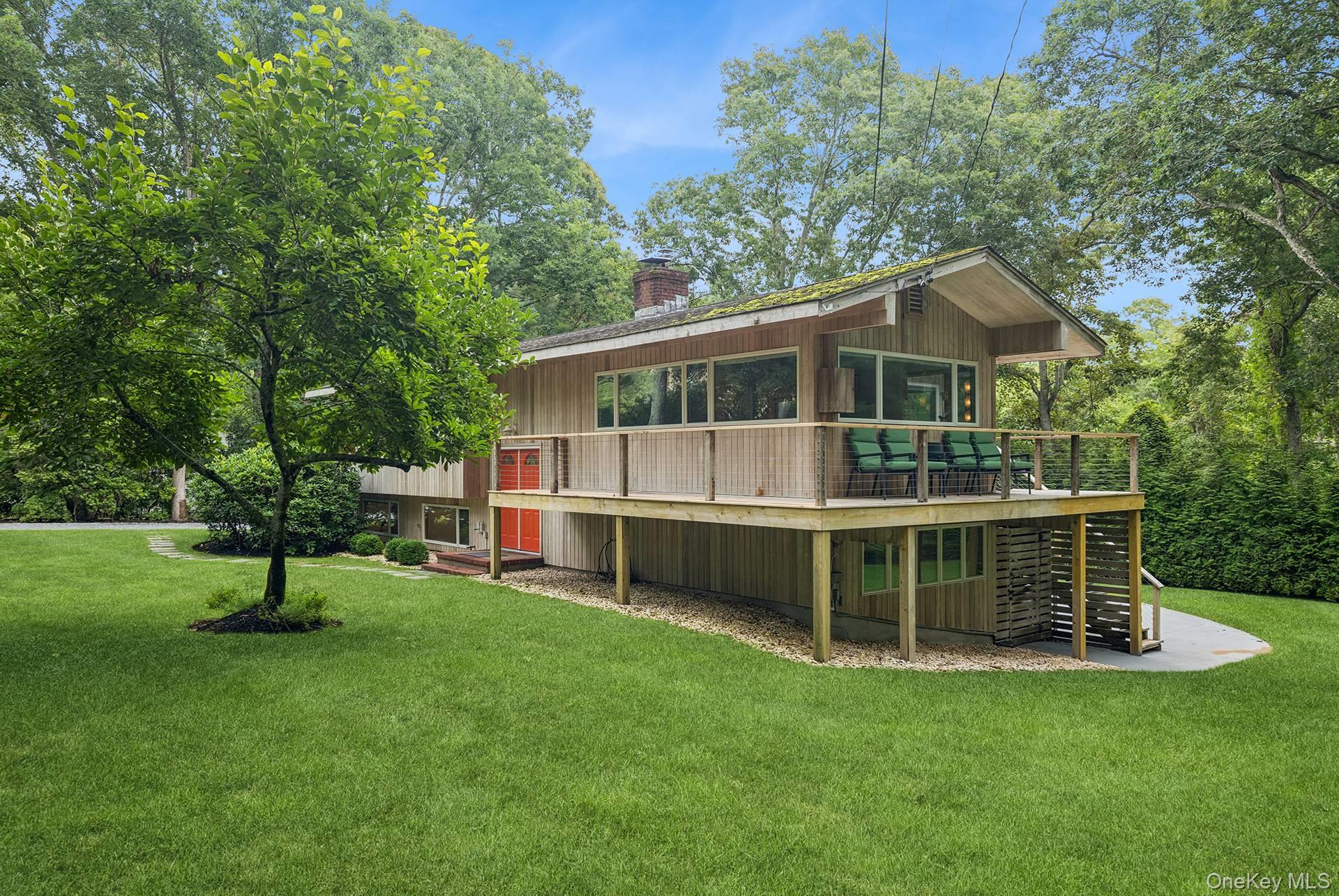Single Family Lincoln Street  Suffolk County, NY 11963, MLS-1040984-2