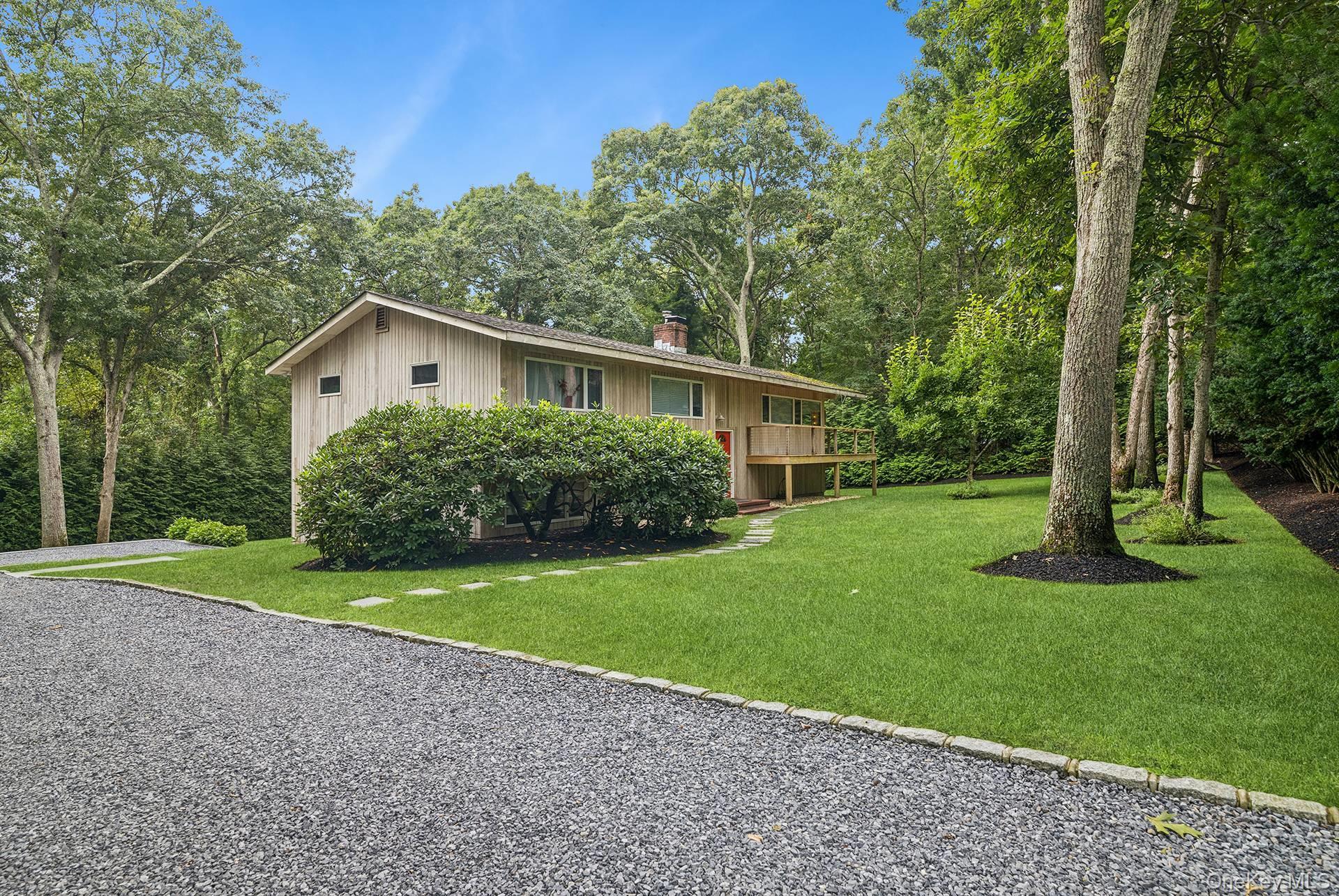 Single Family Lincoln Street  Suffolk County, NY 11963, MLS-1040984-34