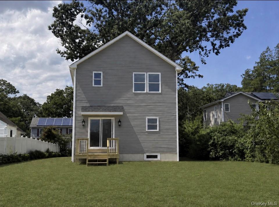 Single Family Bedford Street Suffolk County, NY 11798, MLS-1040989-2