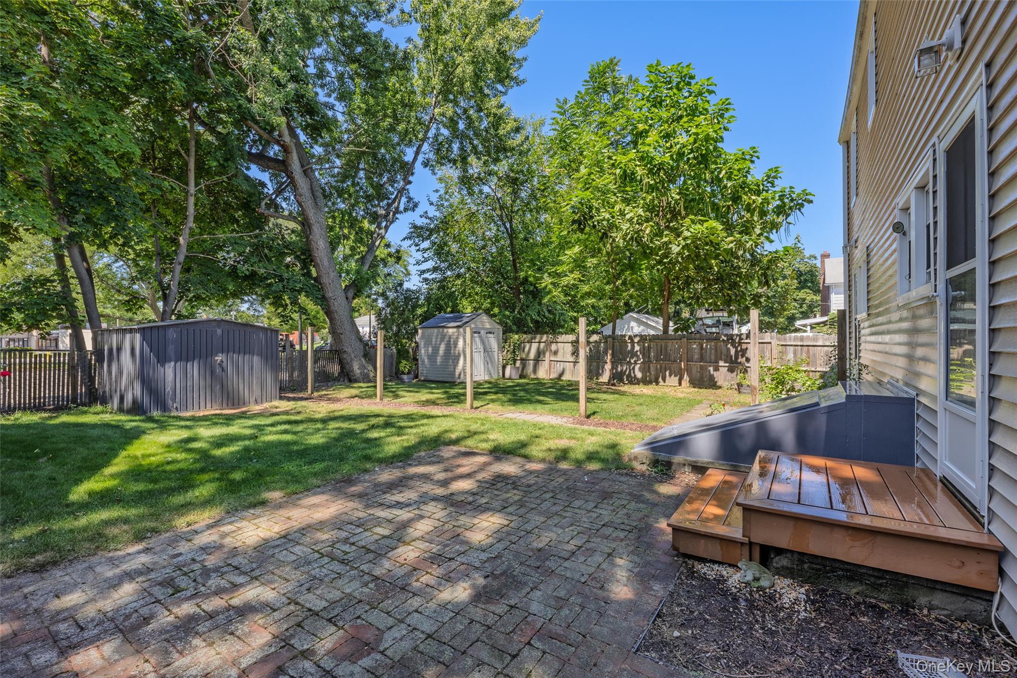 Single Family Henry Street  Suffolk County, NY 11754, MLS-1040992-18