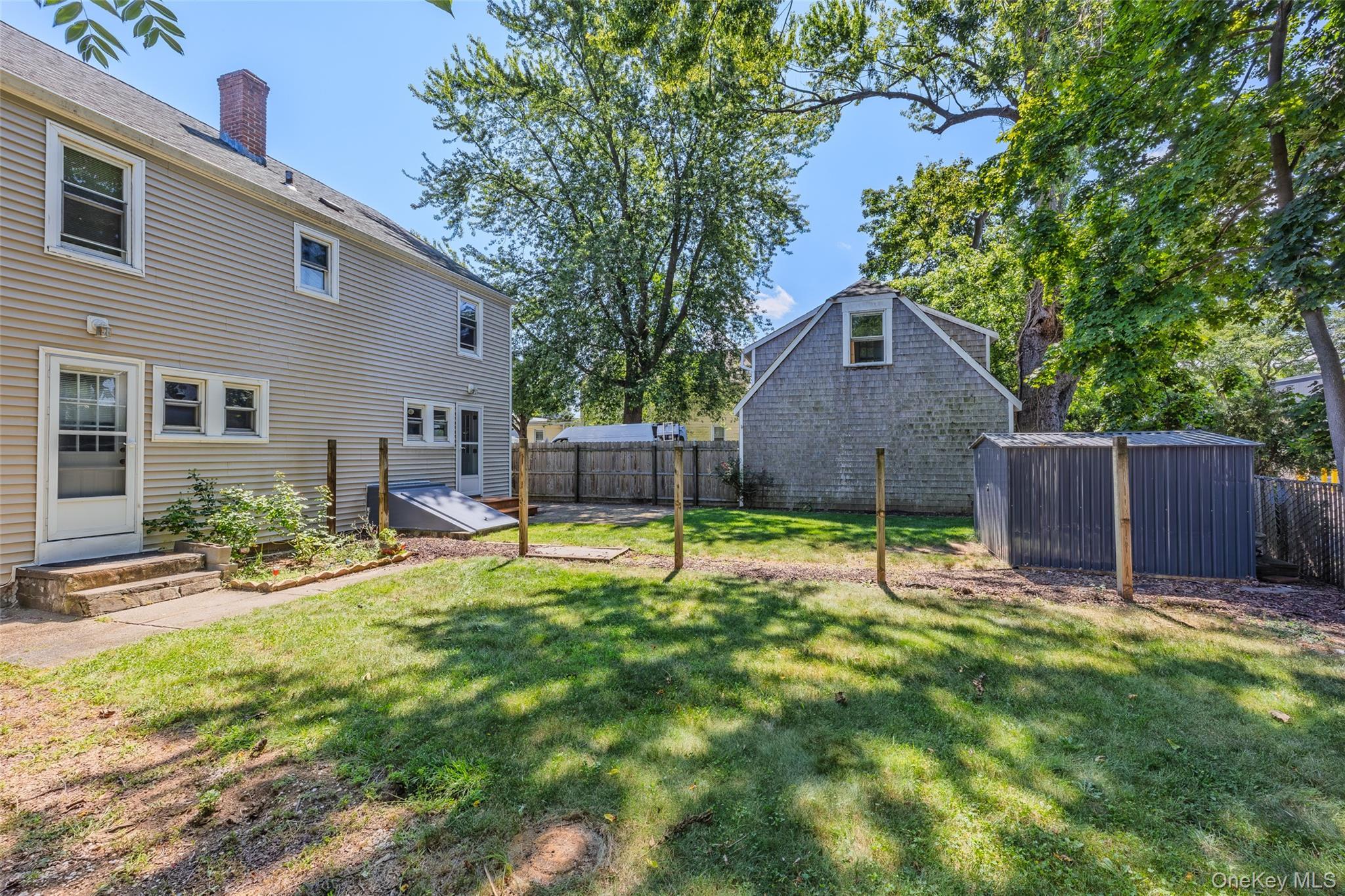 Single Family Henry Street  Suffolk County, NY 11754, MLS-1040992-23