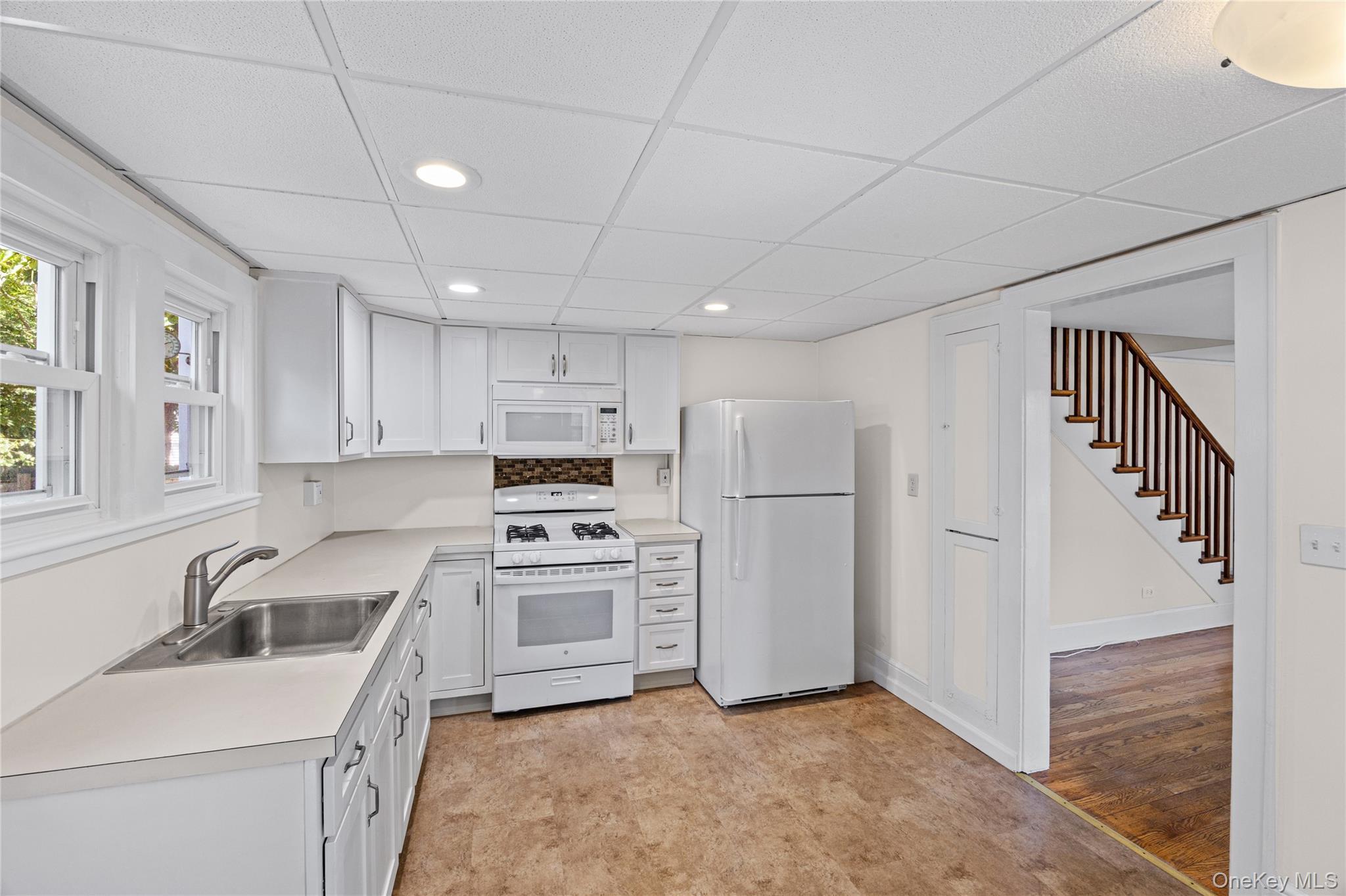 Single Family Henry Street  Suffolk County, NY 11754, MLS-1040992-7