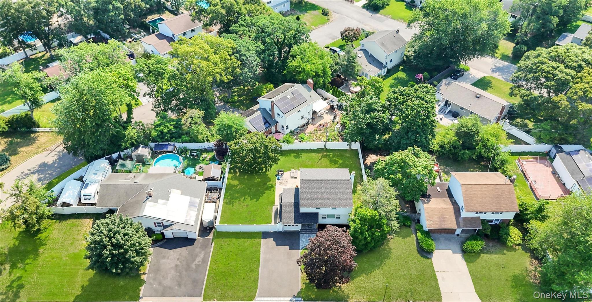 Single Family Tree Road Suffolk County, NY 11720, MLS-1041011-11