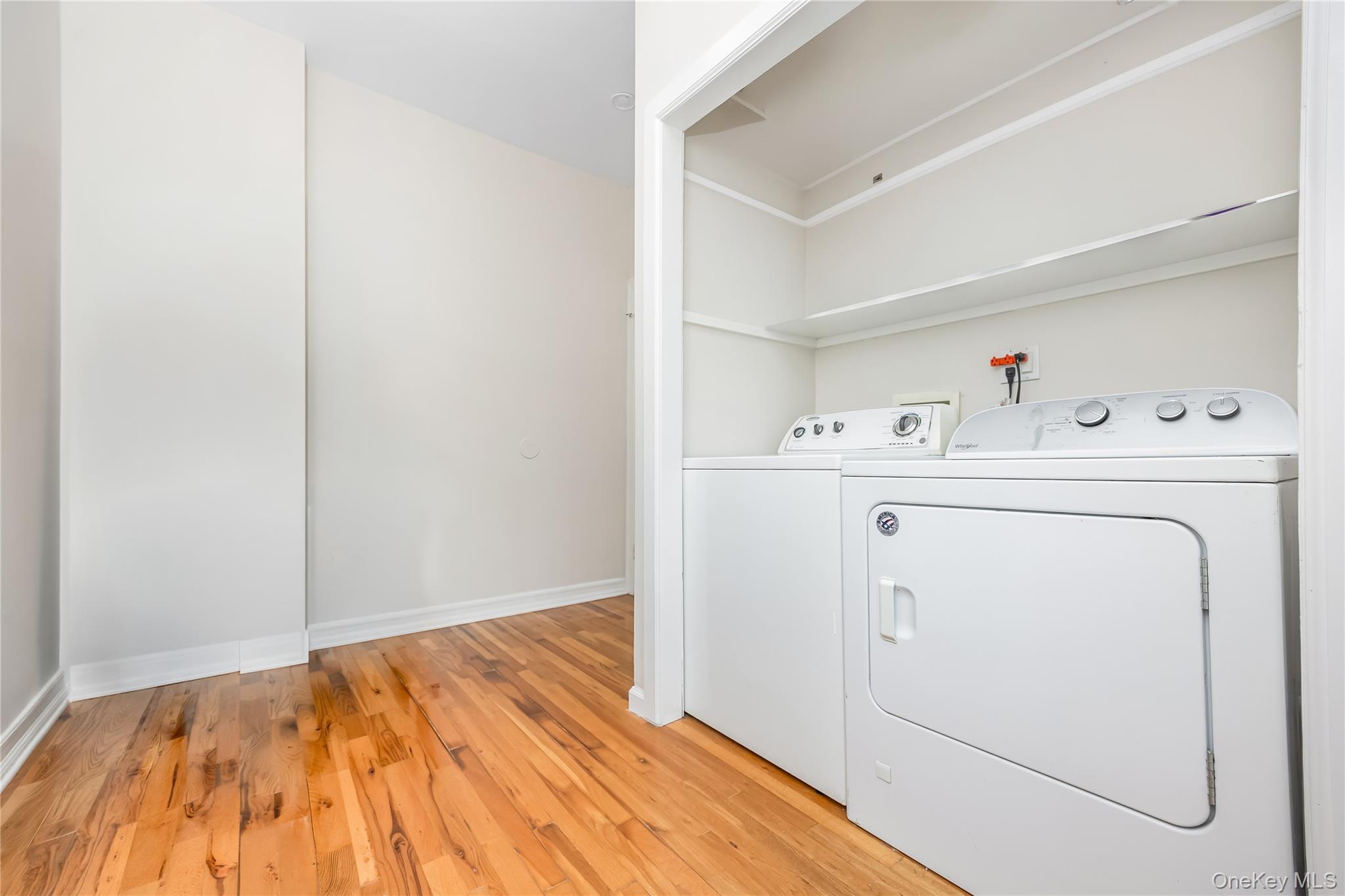 Single Family 75th Avenue Queens, NY 11385, MLS-1041064-11