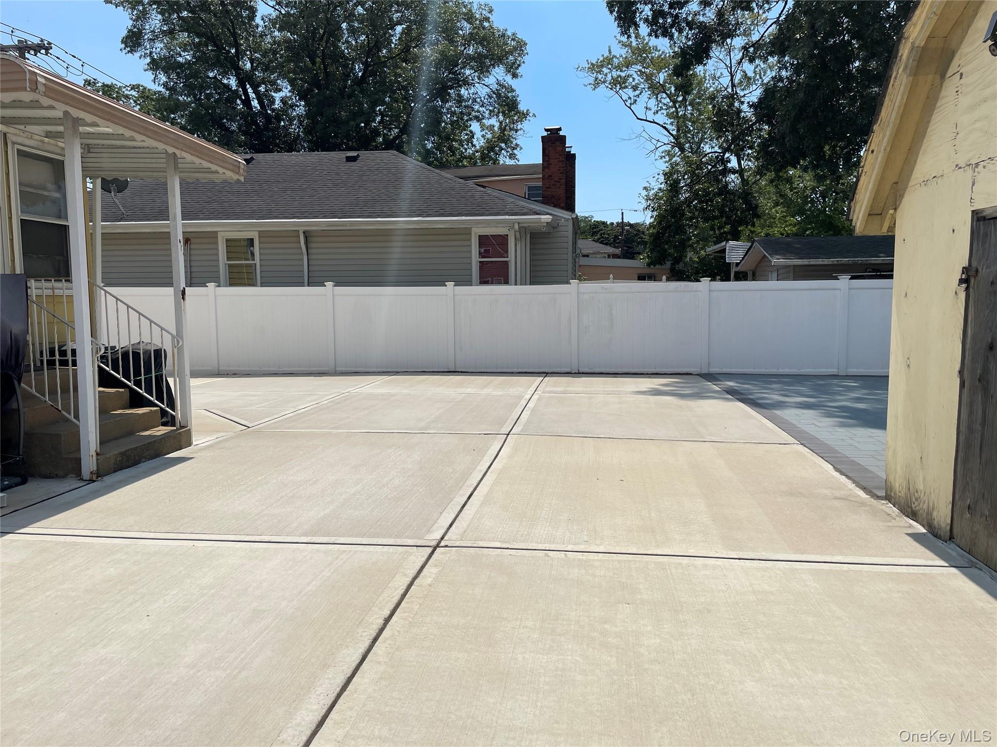 Single Family Baldwin Road Nassau County, NY 11550, MLS-1041065-13