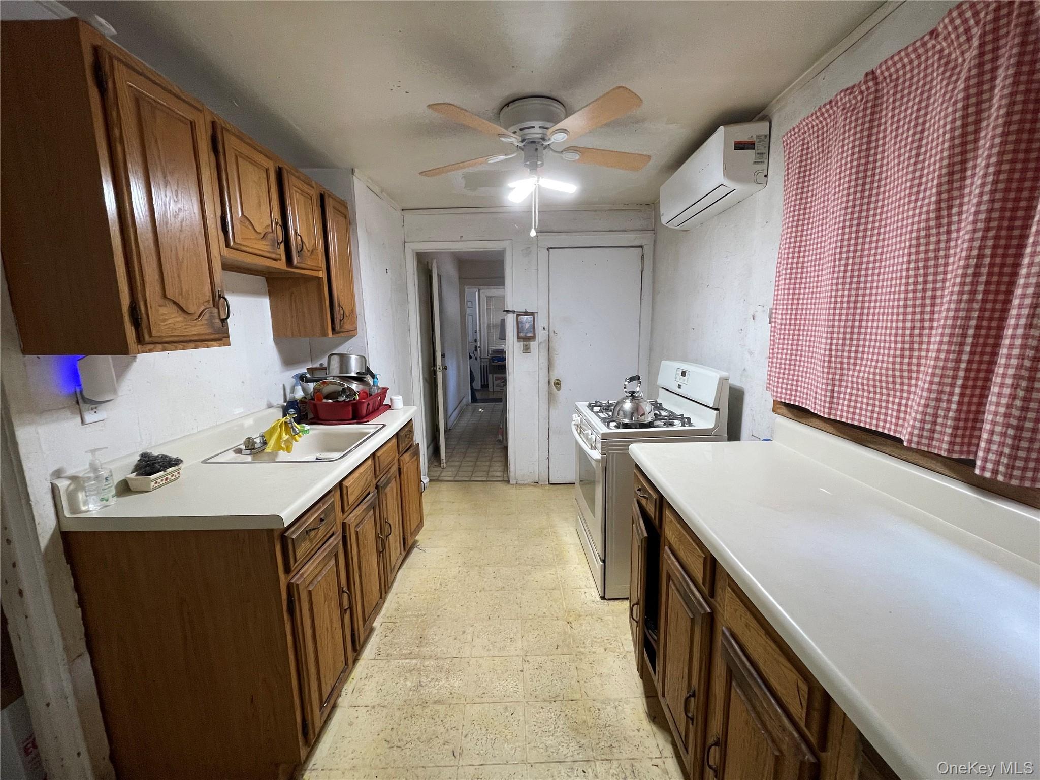 Single Family Baldwin Road Nassau County, NY 11550, MLS-1041065-4
