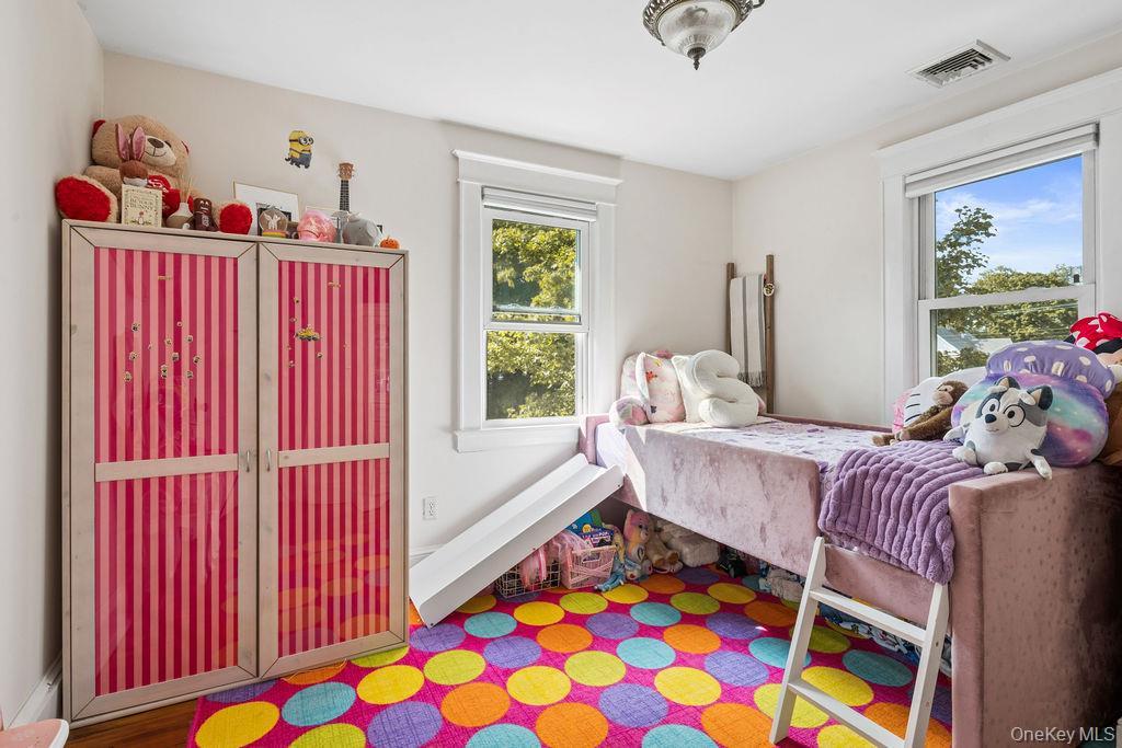 Single Family Lincoln Avenue  Suffolk County, NY 11782, MLS-1041069-20