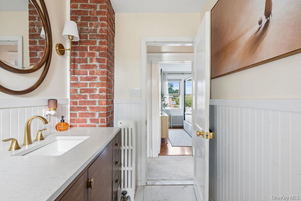 Single Family Lincoln Avenue  Suffolk County, NY 11782, MLS-1041069-24