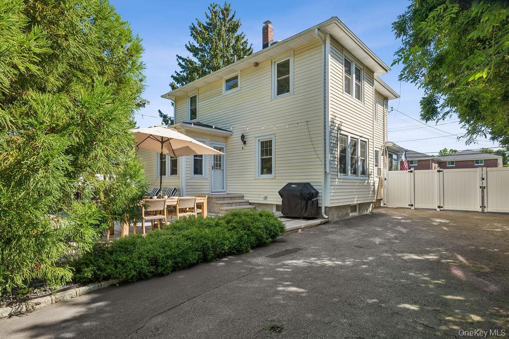 Single Family Lincoln Avenue  Suffolk County, NY 11782, MLS-1041069-36