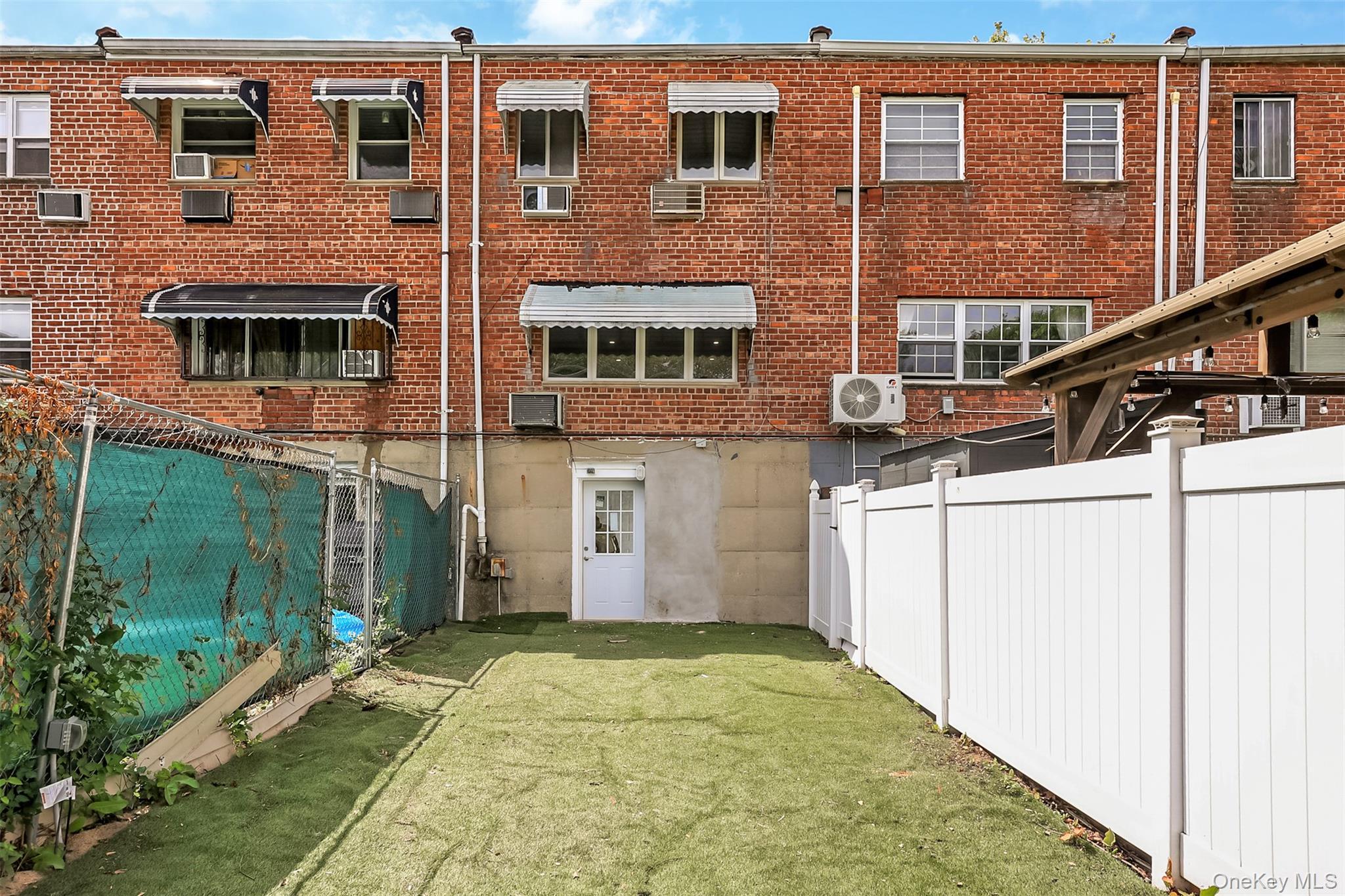 Single Family E 81st Street  Brooklyn, NY 11236, MLS-1041079-17