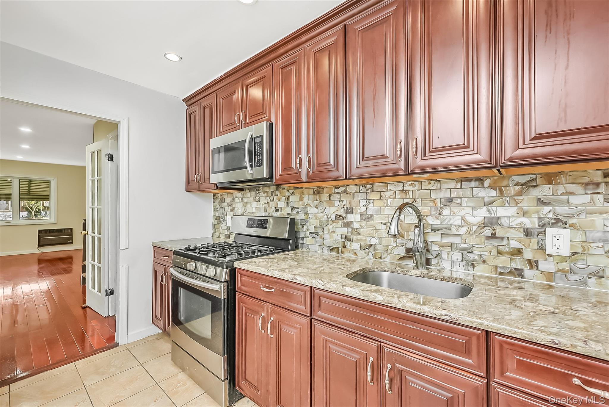 Single Family E 81st Street  Brooklyn, NY 11236, MLS-1041079-6