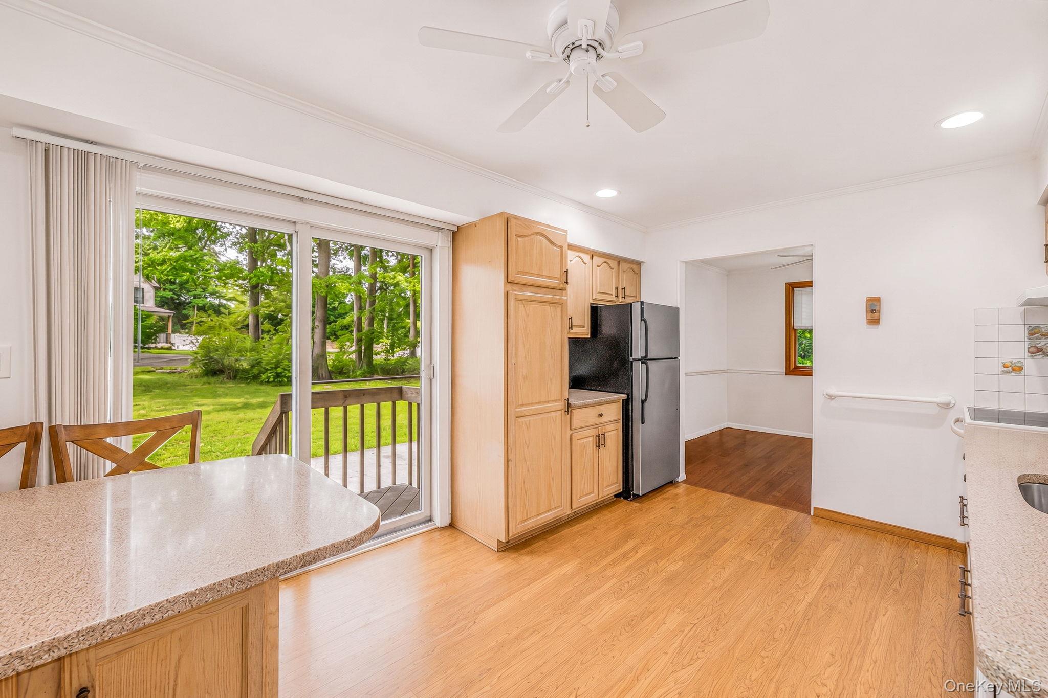 Single Family Oak Street  Suffolk County, NY 11720, MLS-1041087-18