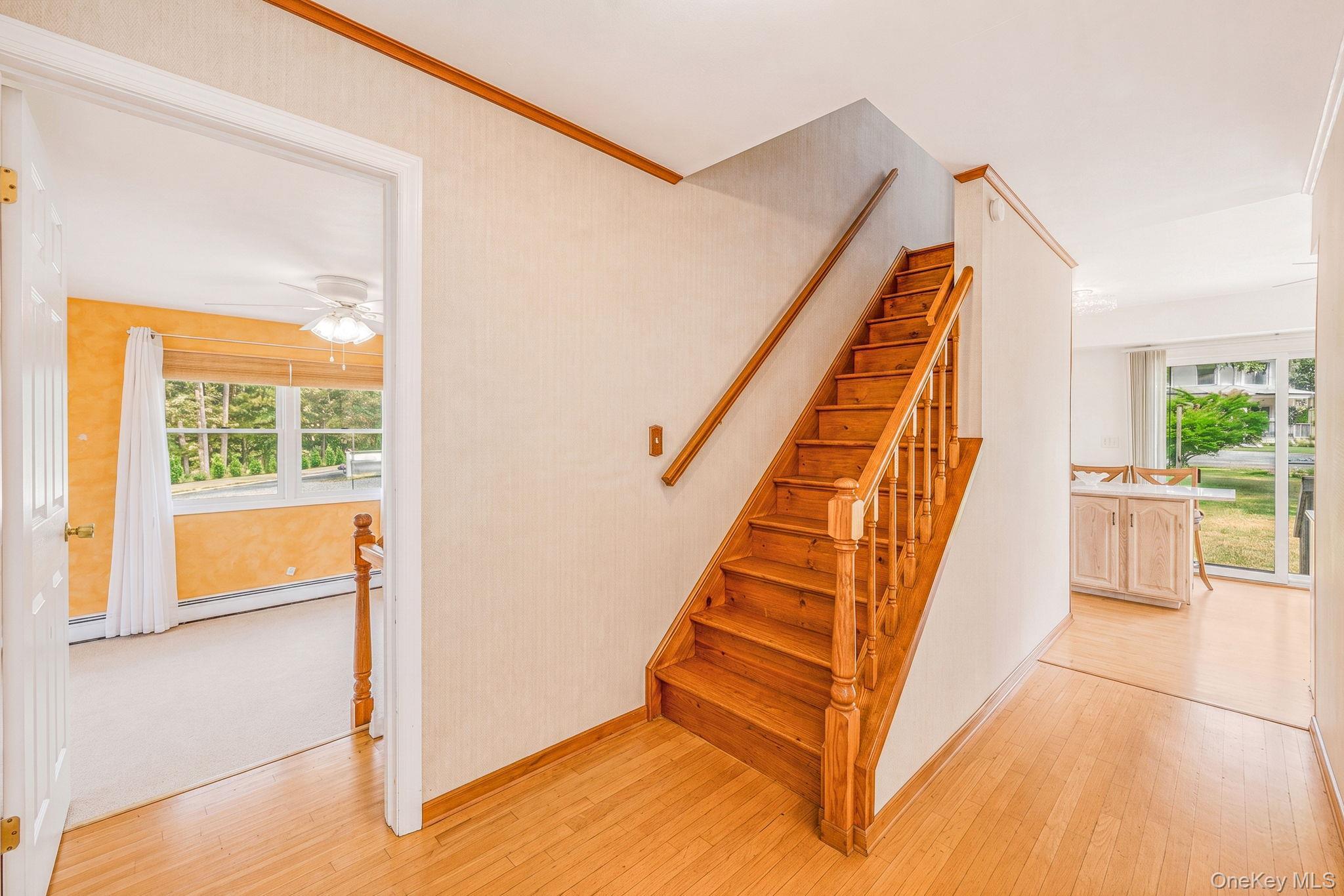 Single Family Oak Street  Suffolk County, NY 11720, MLS-1041087-20