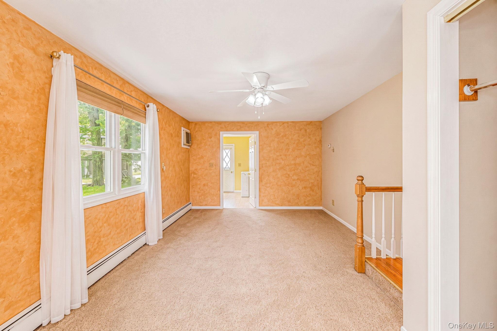 Single Family Oak Street  Suffolk County, NY 11720, MLS-1041087-21