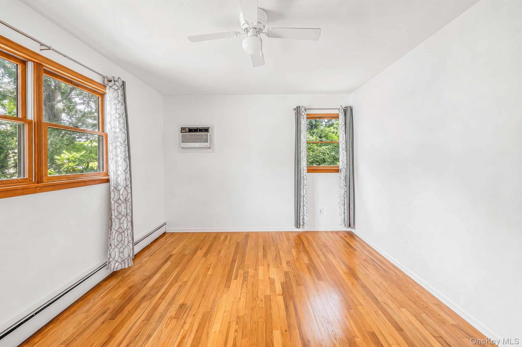 Single Family Oak Street  Suffolk County, NY 11720, MLS-1041087-26