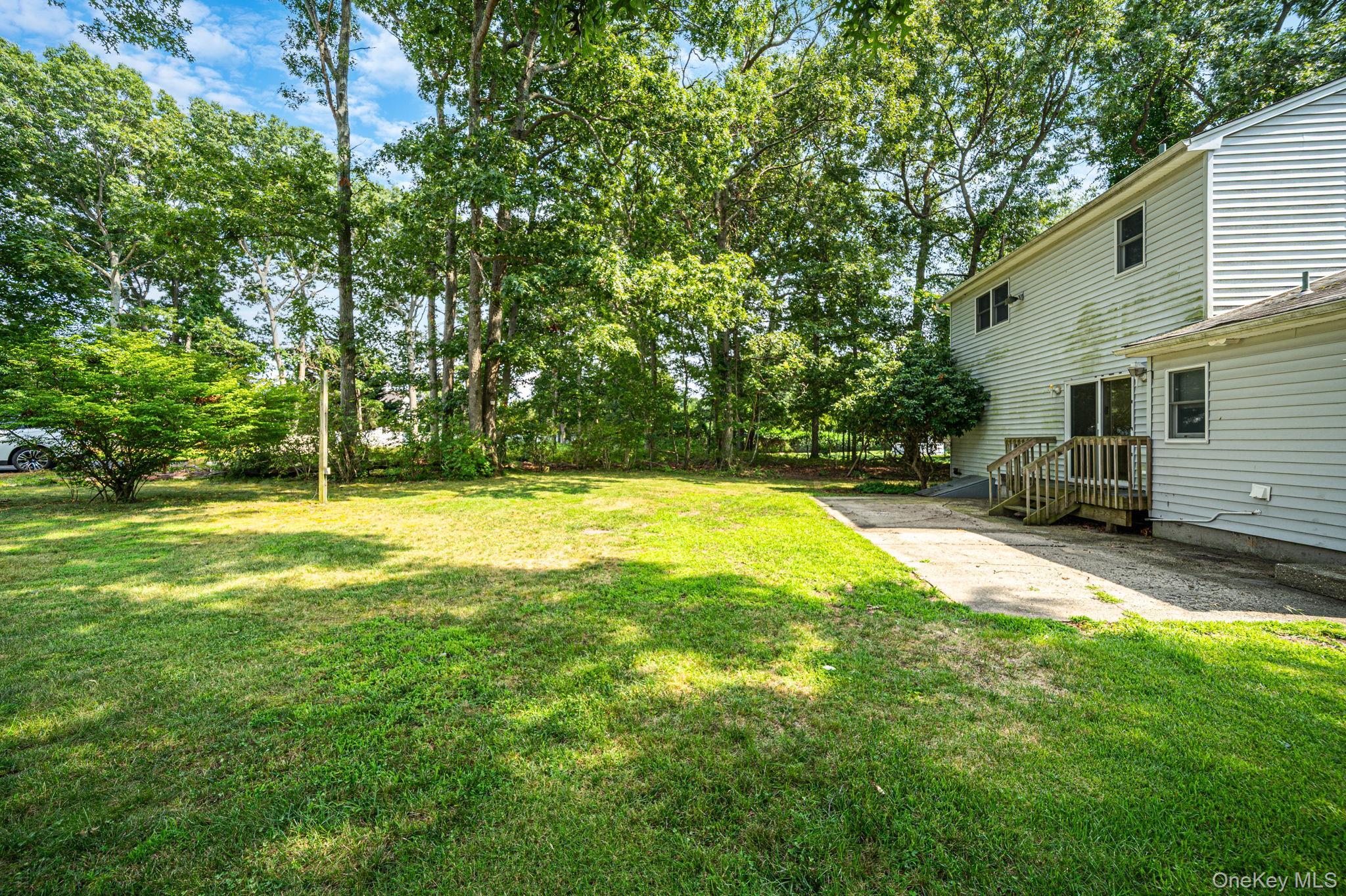 Single Family Oak Street  Suffolk County, NY 11720, MLS-1041087-7