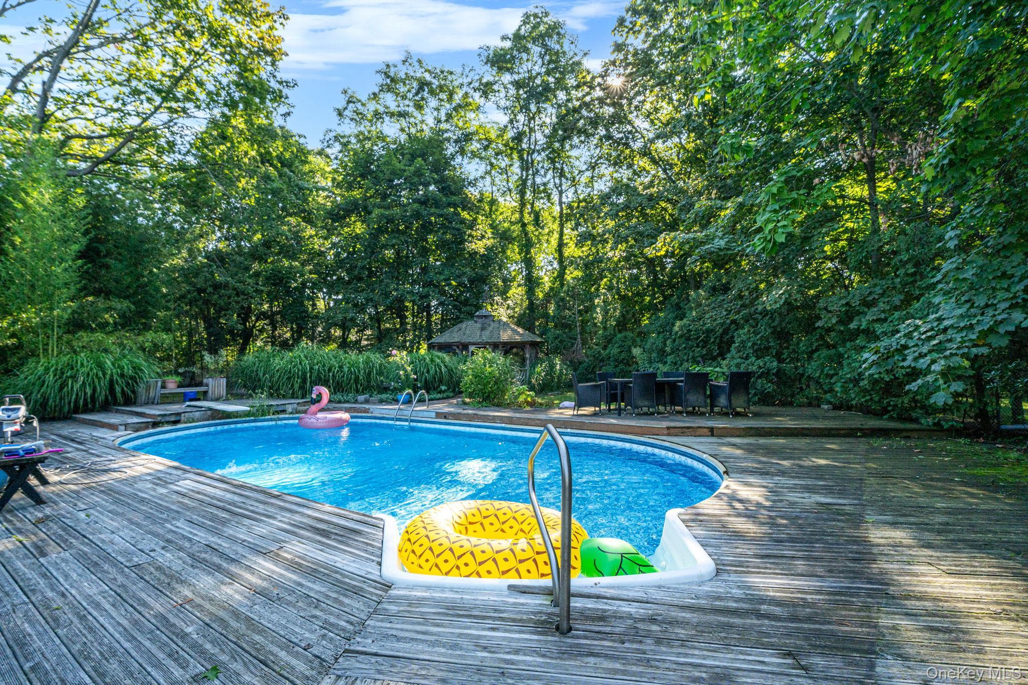 Single Family Oak Street  Suffolk County, NY 11763, MLS-1041110-12