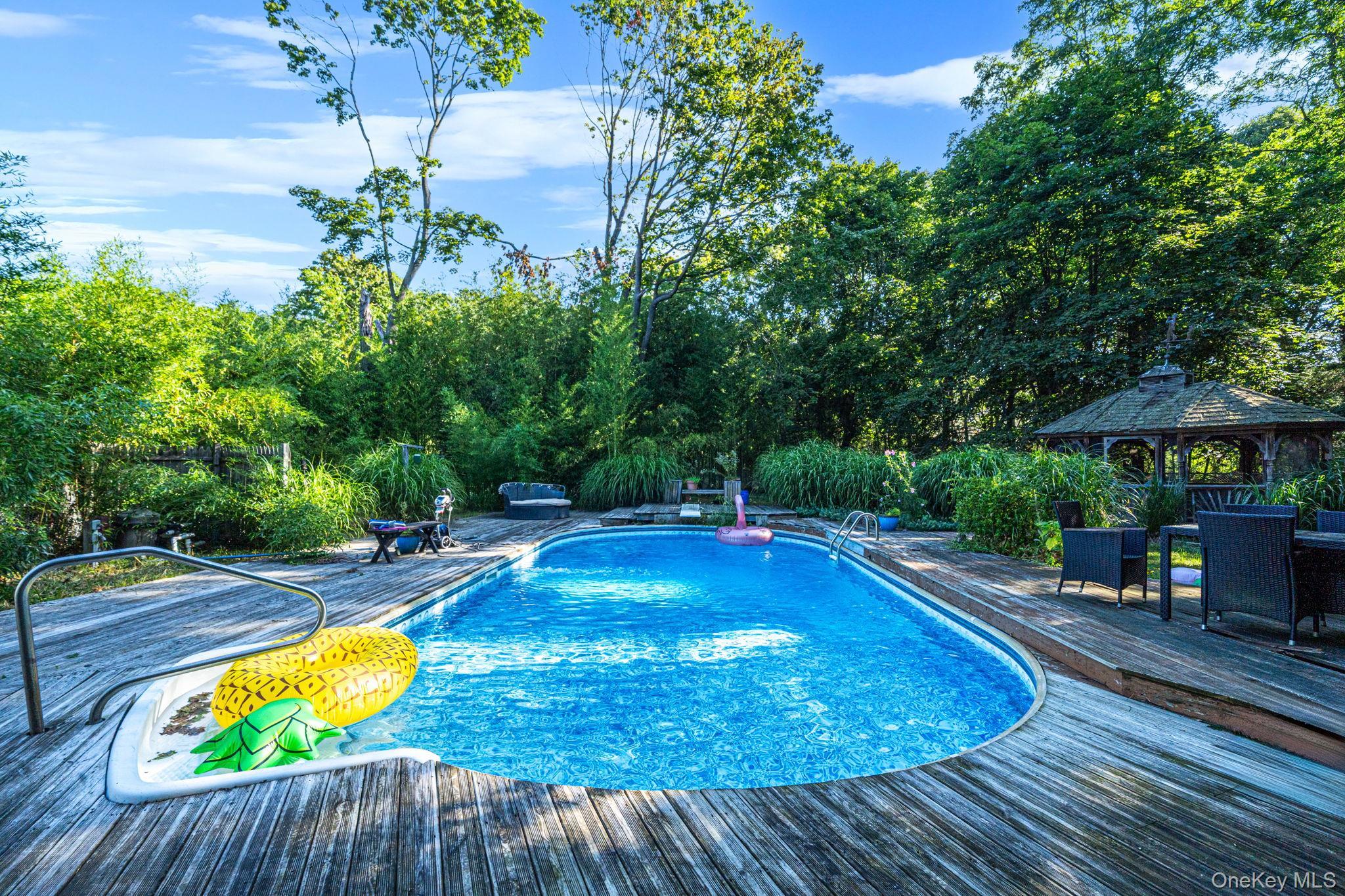 Single Family Oak Street  Suffolk County, NY 11763, MLS-1041110-14