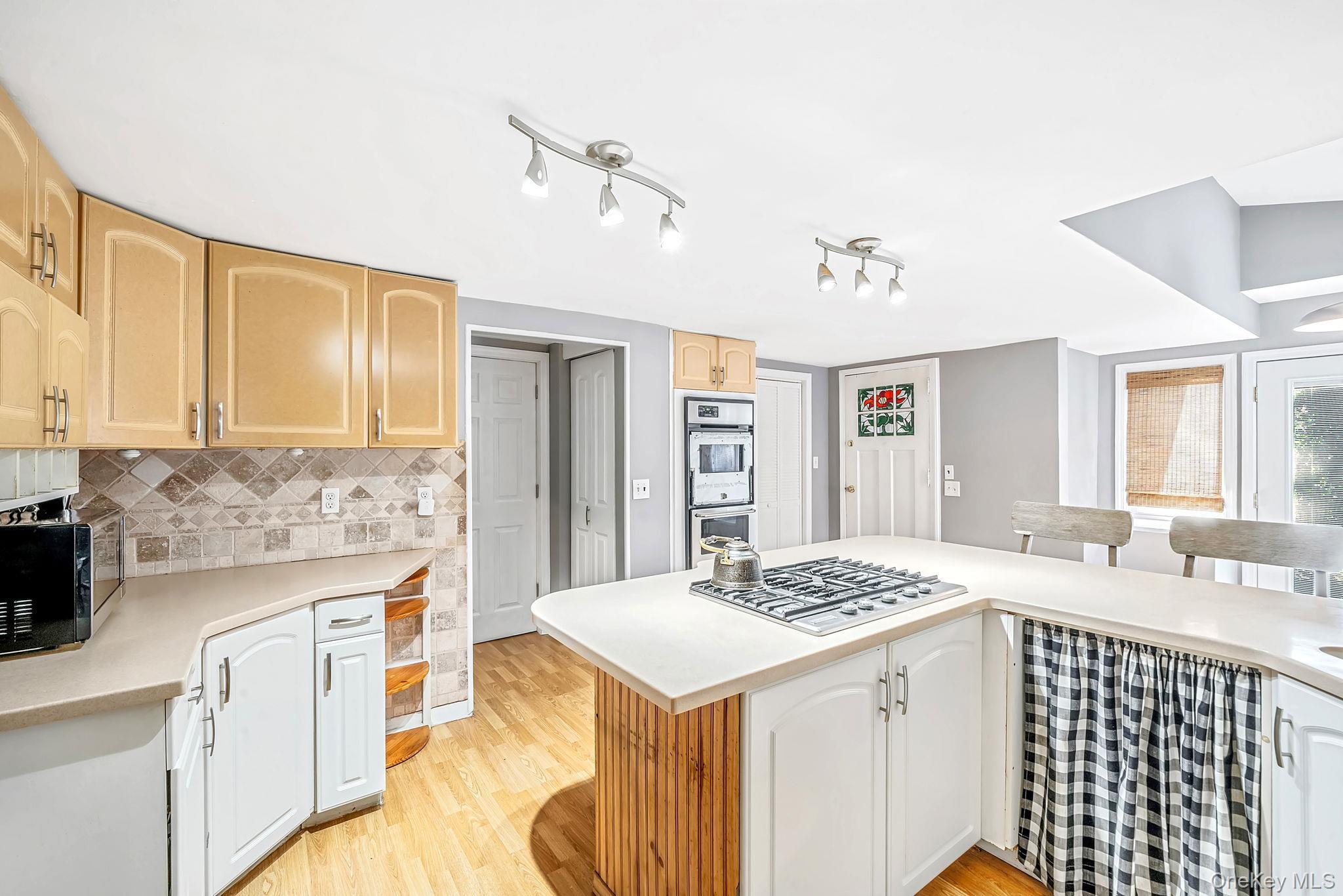 Single Family Oak Street  Suffolk County, NY 11763, MLS-1041110-30