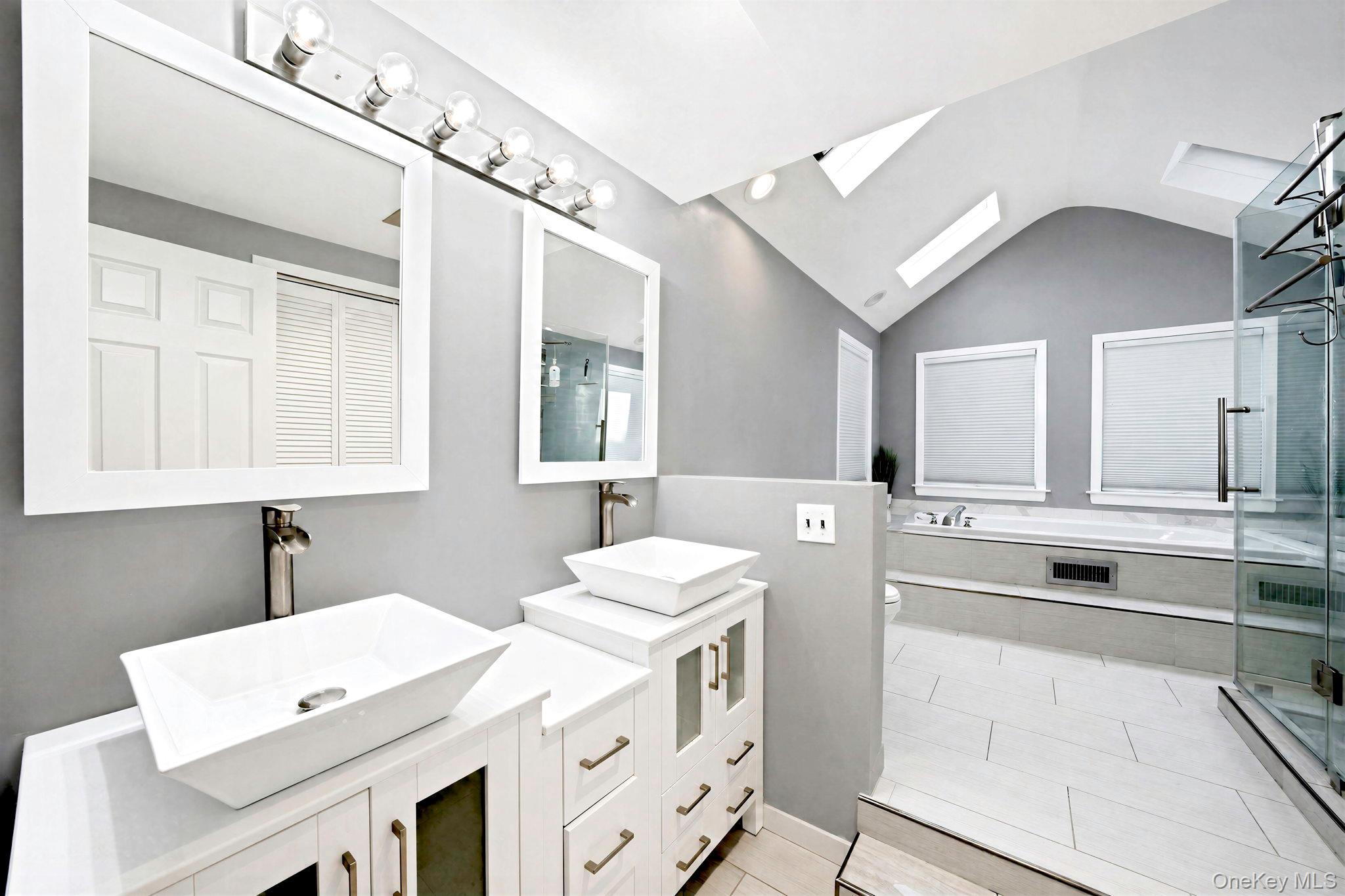 Single Family Oak Street  Suffolk County, NY 11763, MLS-1041110-37