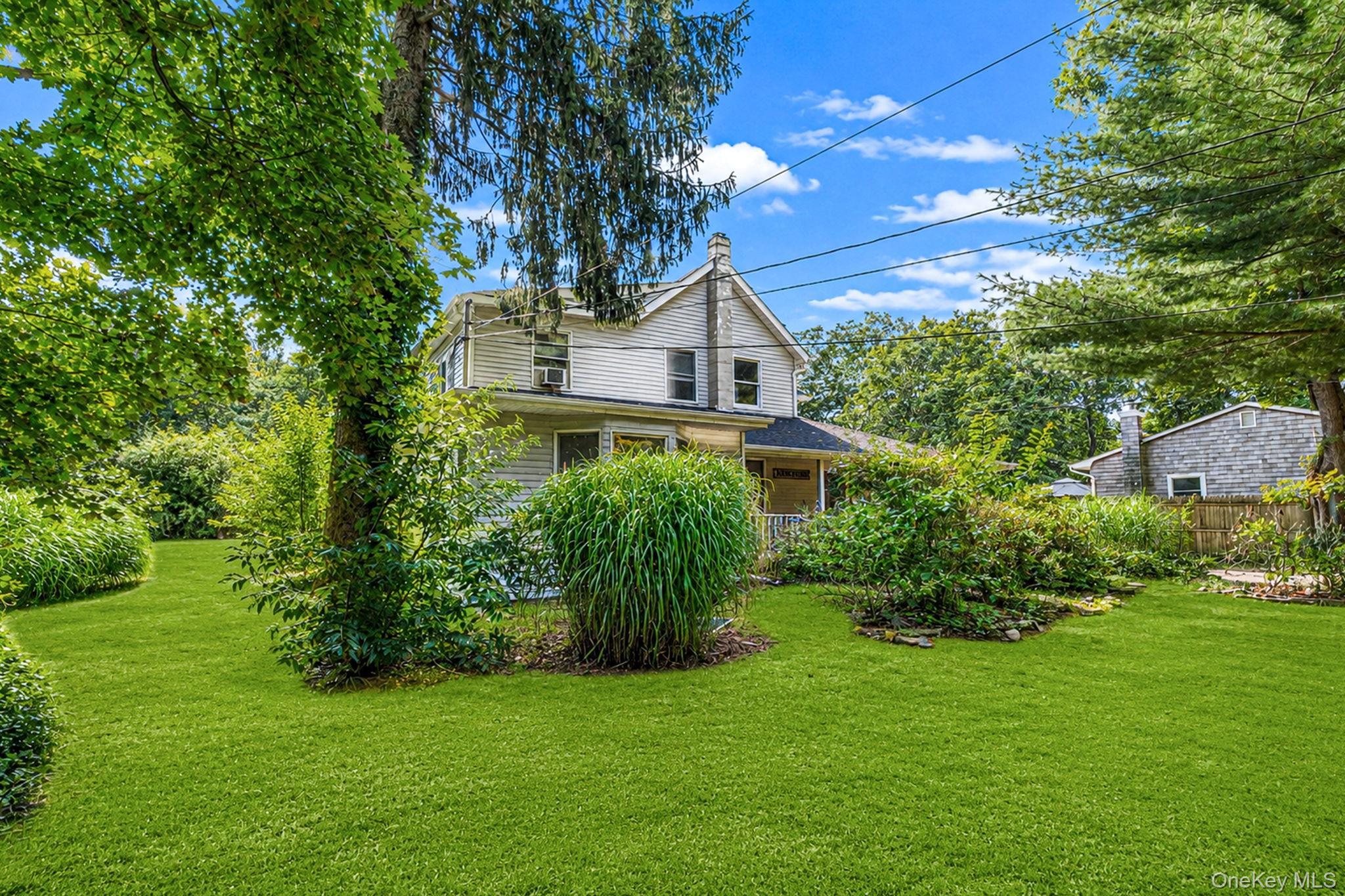 Single Family Oak Street  Suffolk County, NY 11763, MLS-1041110-4