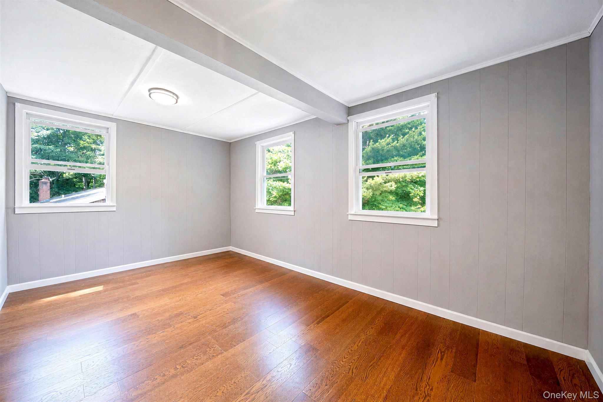 Single Family Oak Street  Suffolk County, NY 11763, MLS-1041110-40