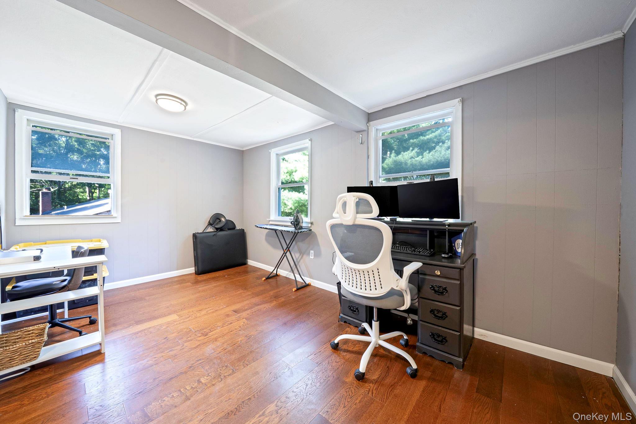 Single Family Oak Street  Suffolk County, NY 11763, MLS-1041110-41