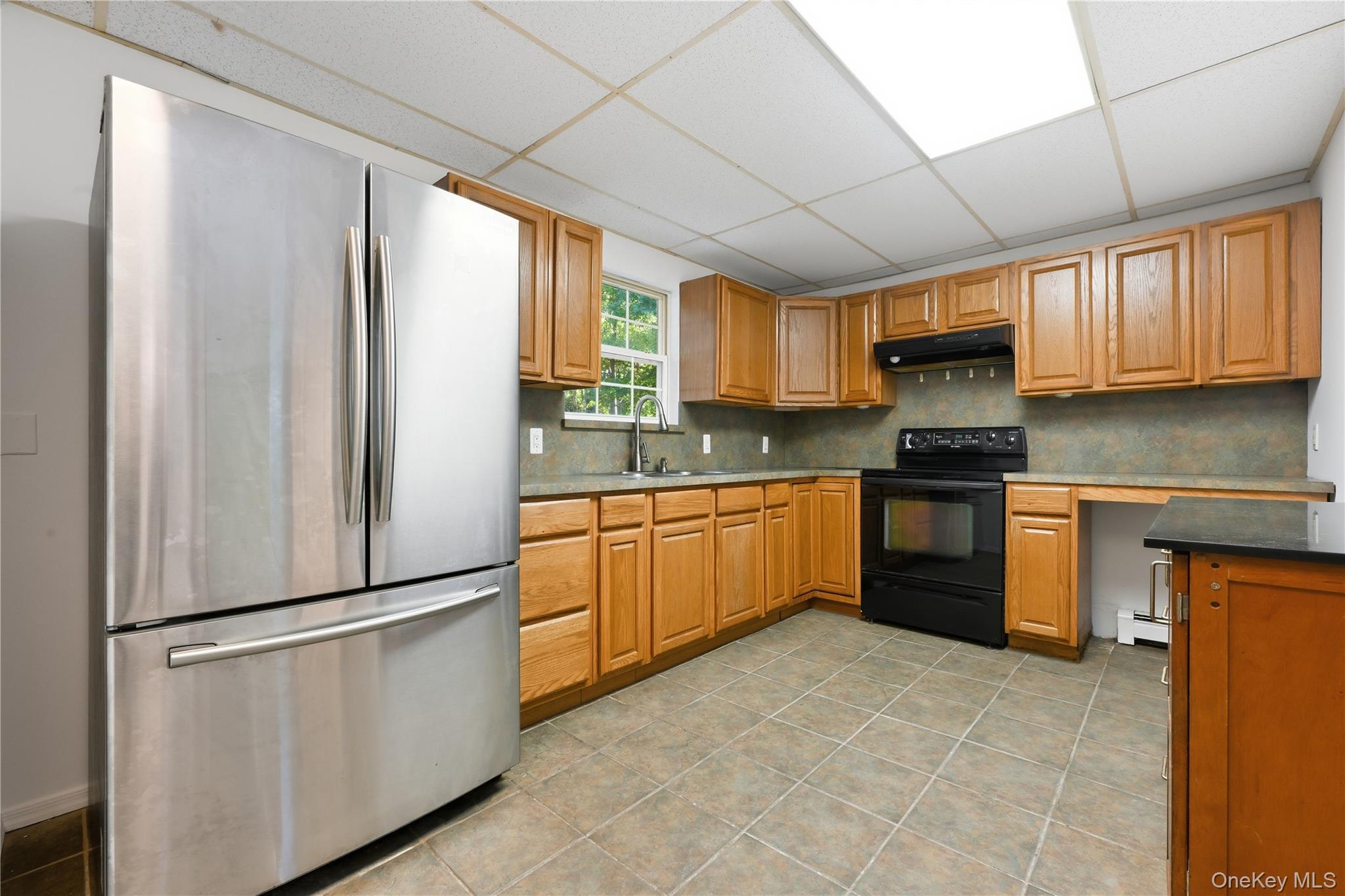 Single Family Mulligan Drive Suffolk County, NY 11763, MLS-1041121-24