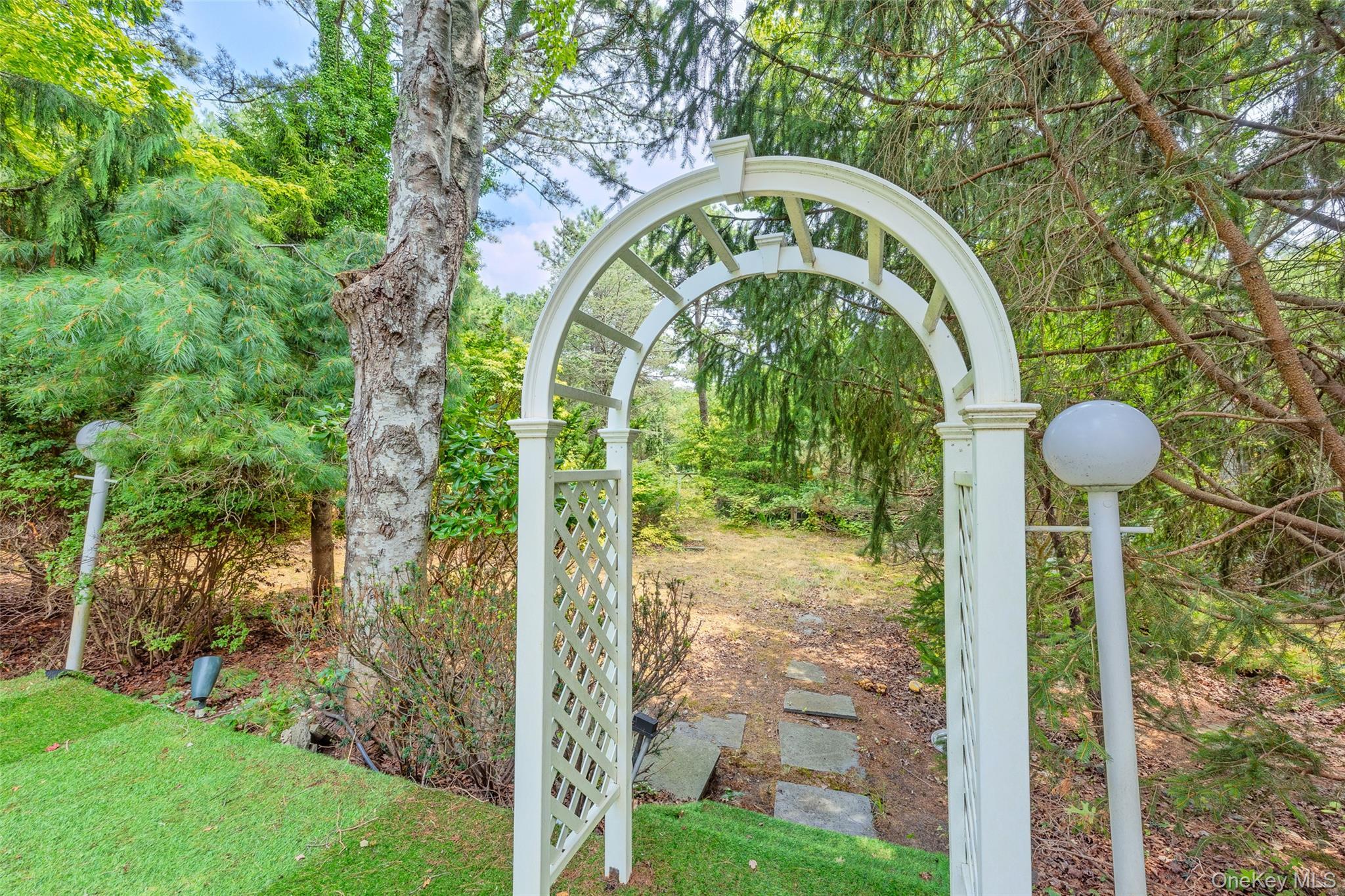 Single Family The Registry  Suffolk County, NY 11942, MLS-1041126-38