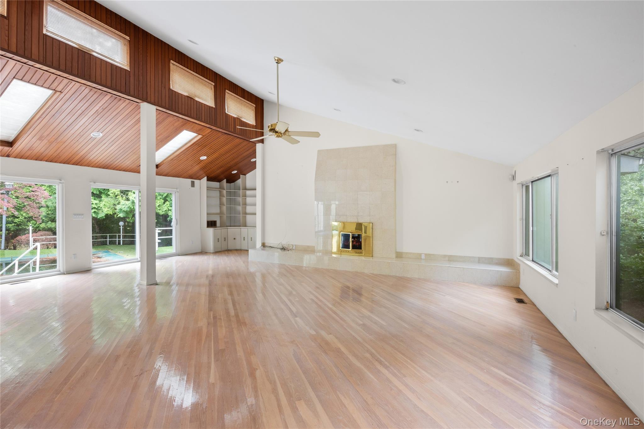 Single Family The Registry  Suffolk County, NY 11942, MLS-1041126-9