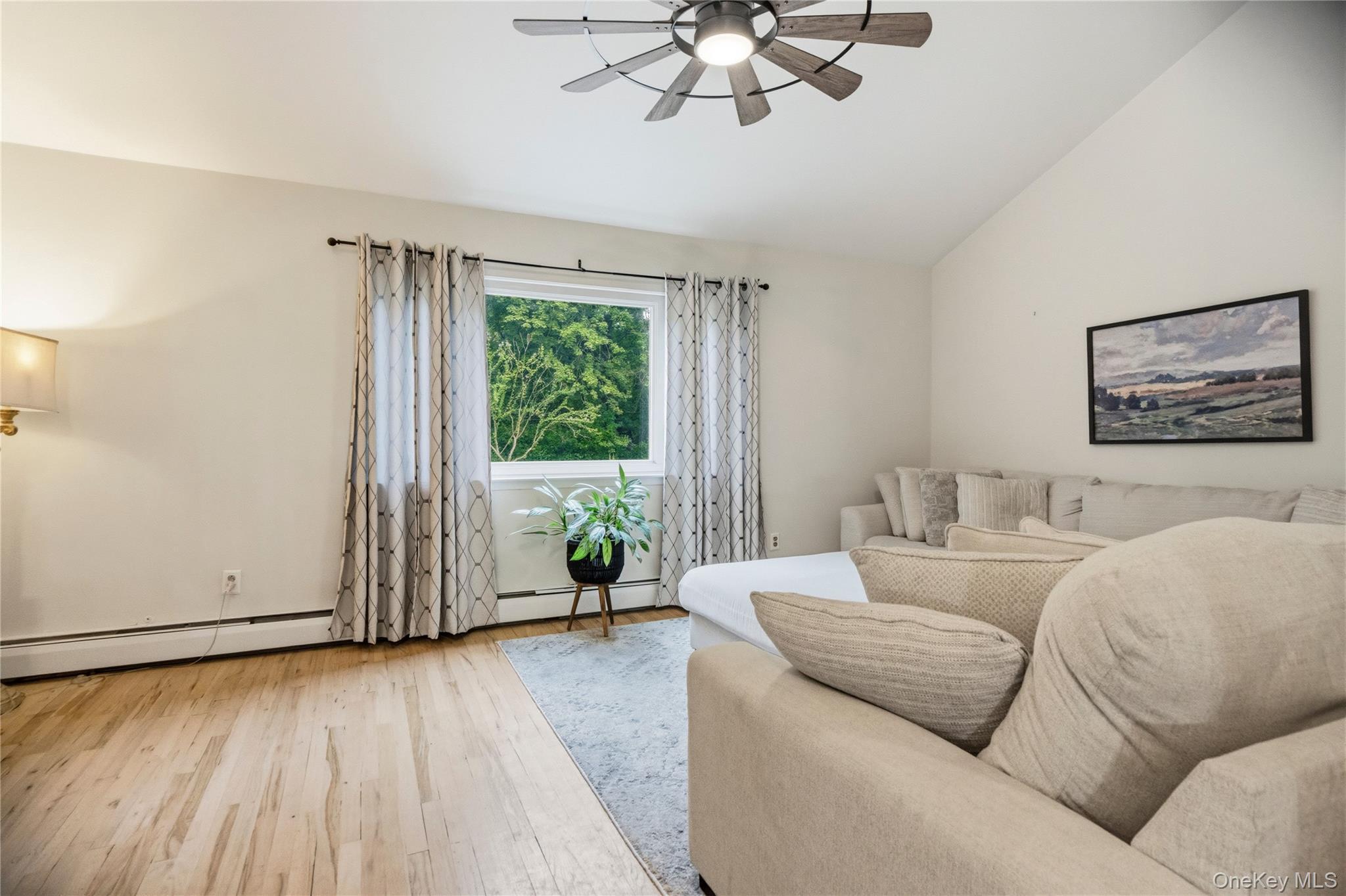 Single Family Block Boulevard  Suffolk County, NY 11776, MLS-1041140-12