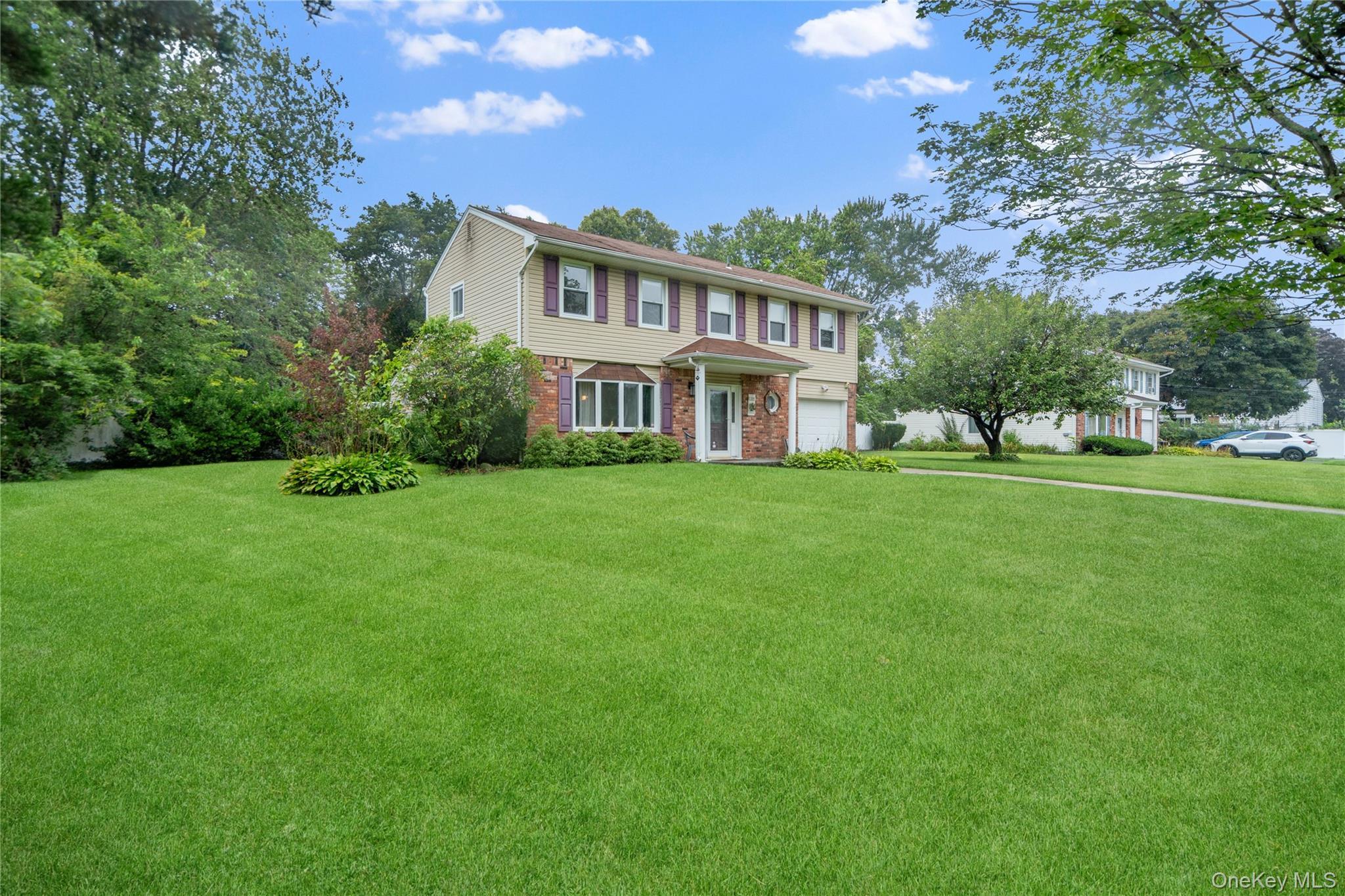 Single Family Block Boulevard  Suffolk County, NY 11776, MLS-1041140-2