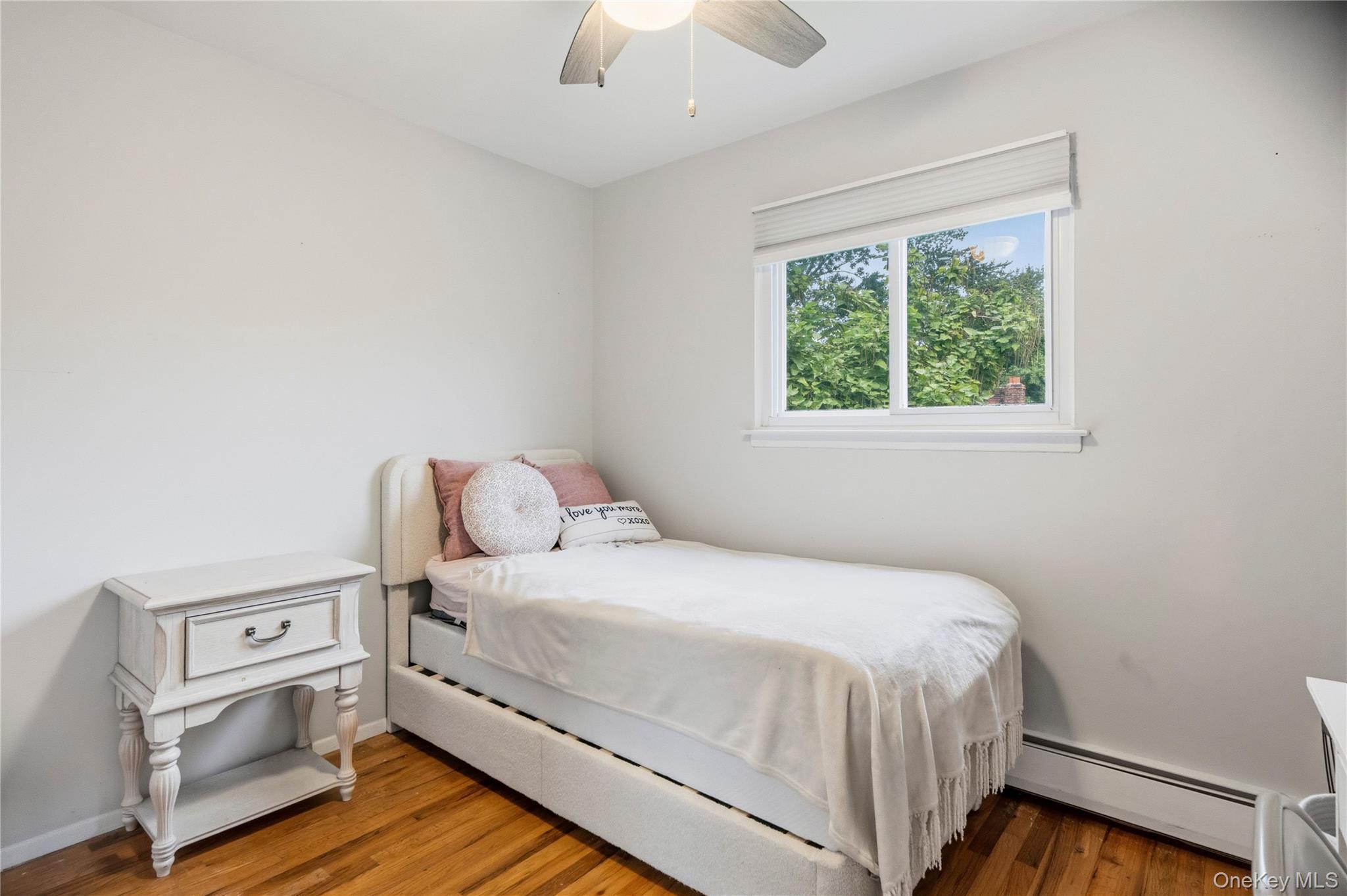 Single Family Block Boulevard  Suffolk County, NY 11776, MLS-1041140-22
