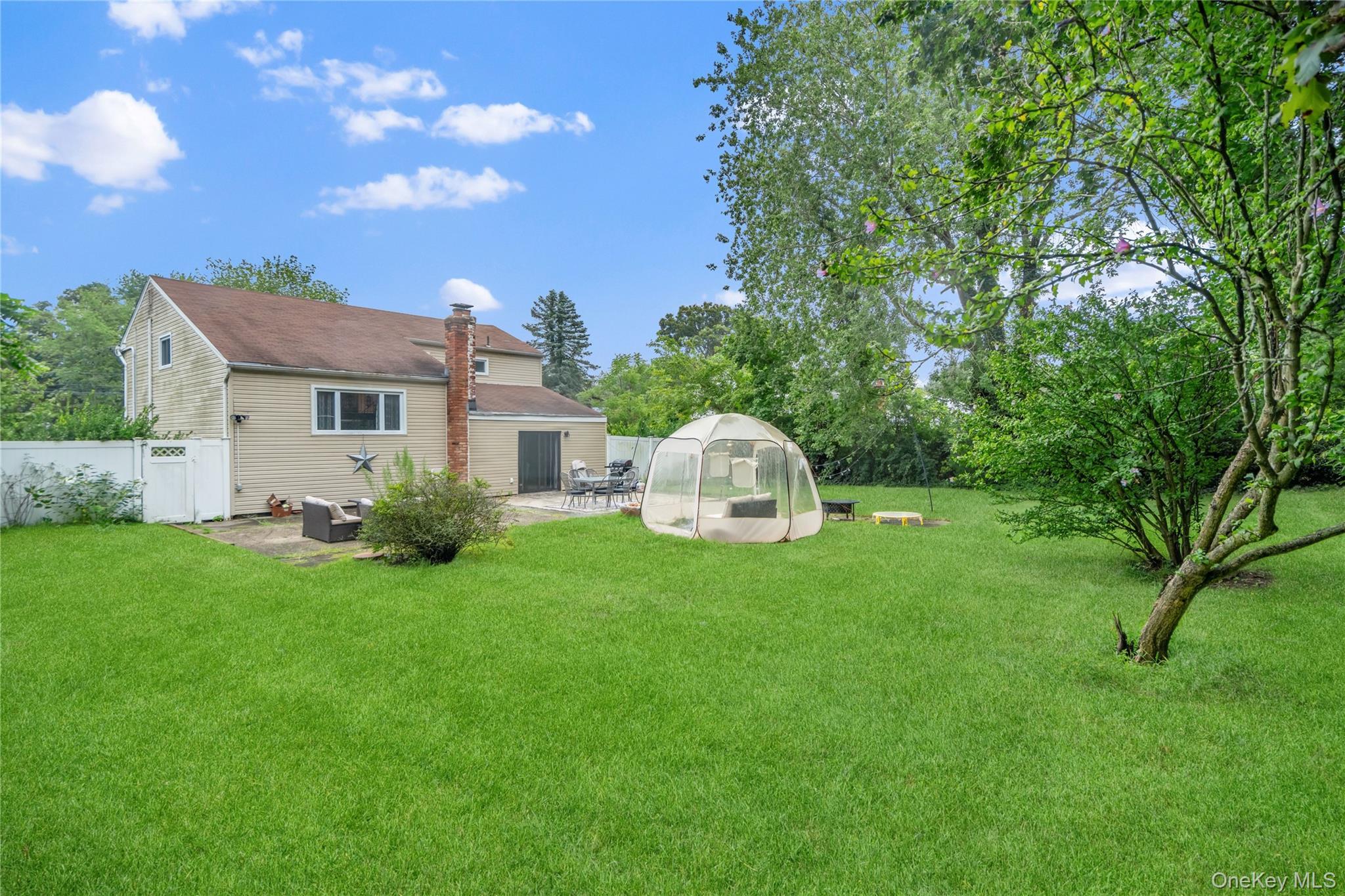 Single Family Block Boulevard  Suffolk County, NY 11776, MLS-1041140-30