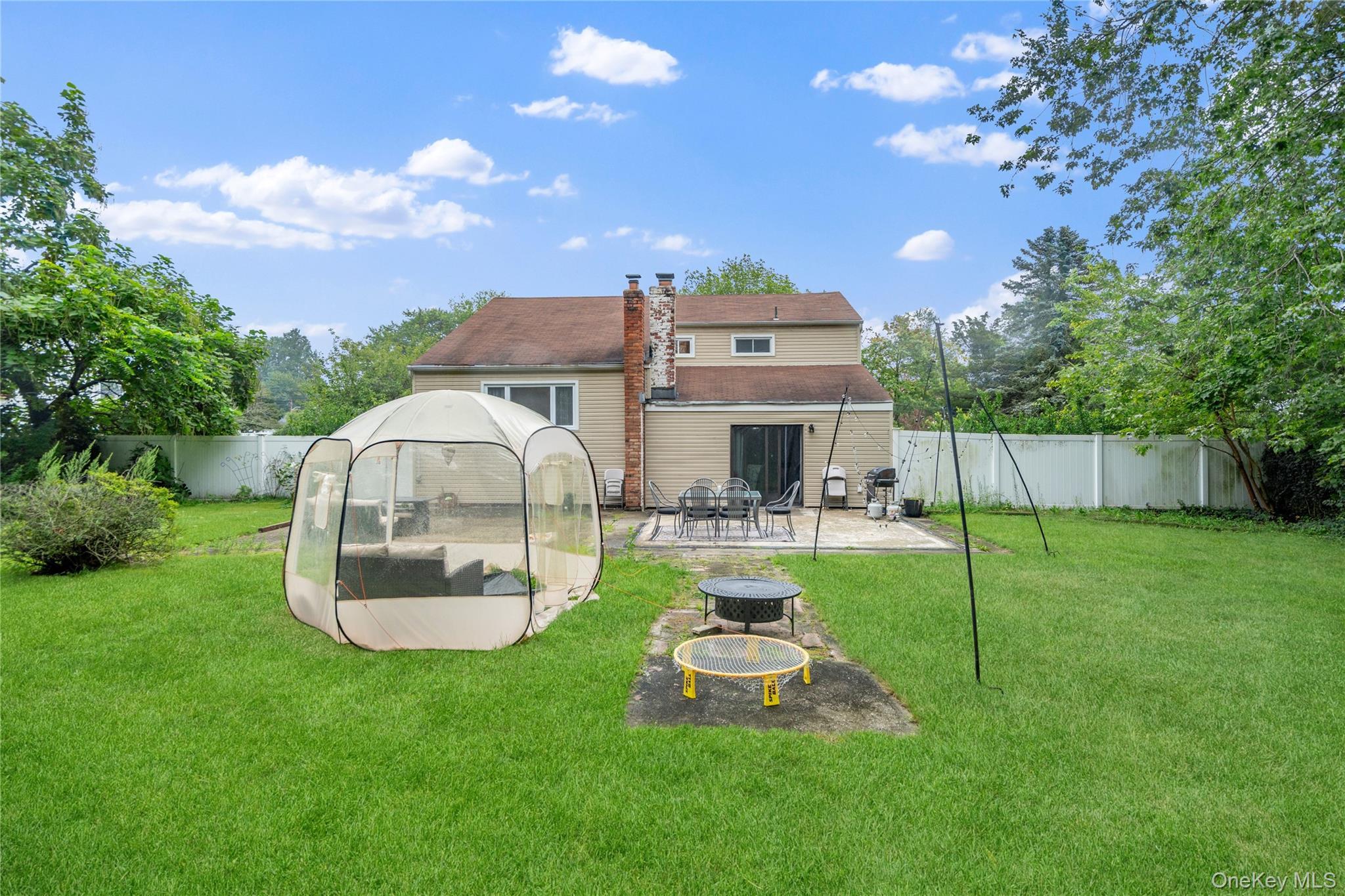 Single Family Block Boulevard  Suffolk County, NY 11776, MLS-1041140-31