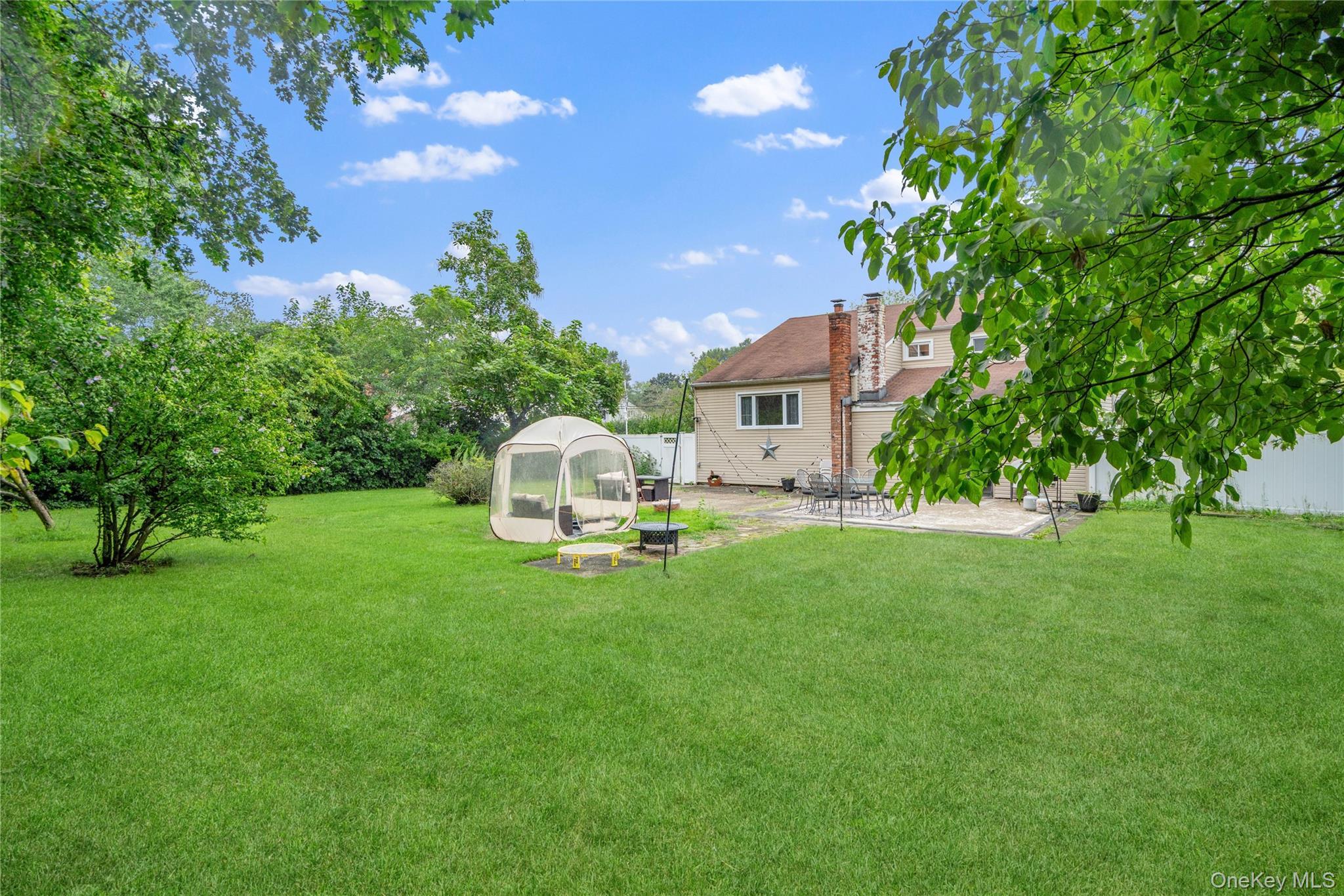 Single Family Block Boulevard  Suffolk County, NY 11776, MLS-1041140-32