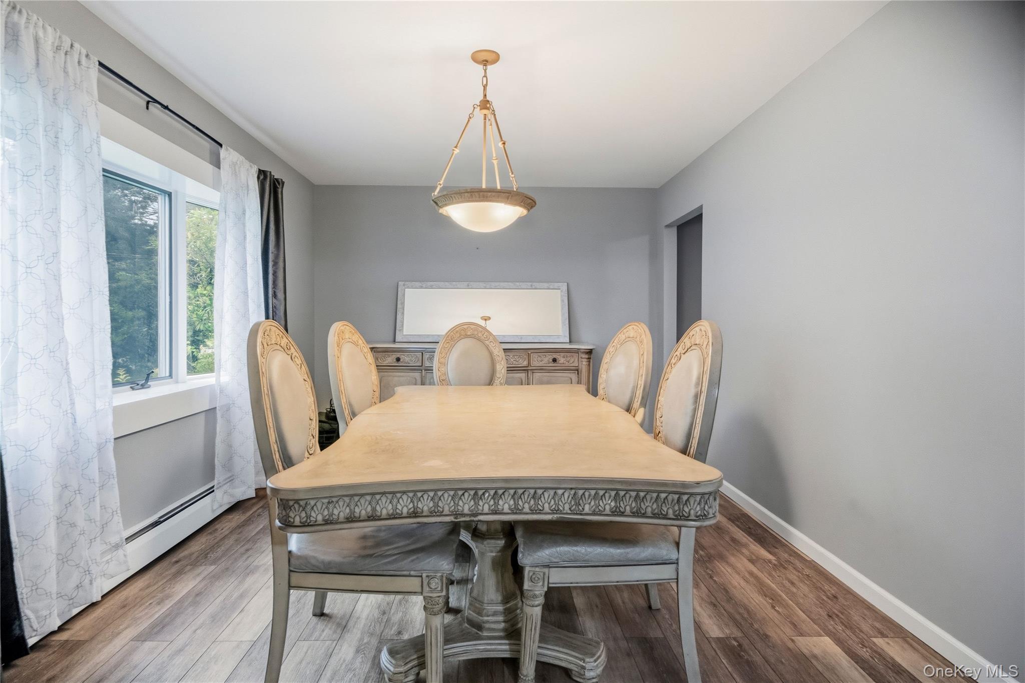 Single Family Block Boulevard  Suffolk County, NY 11776, MLS-1041140-6