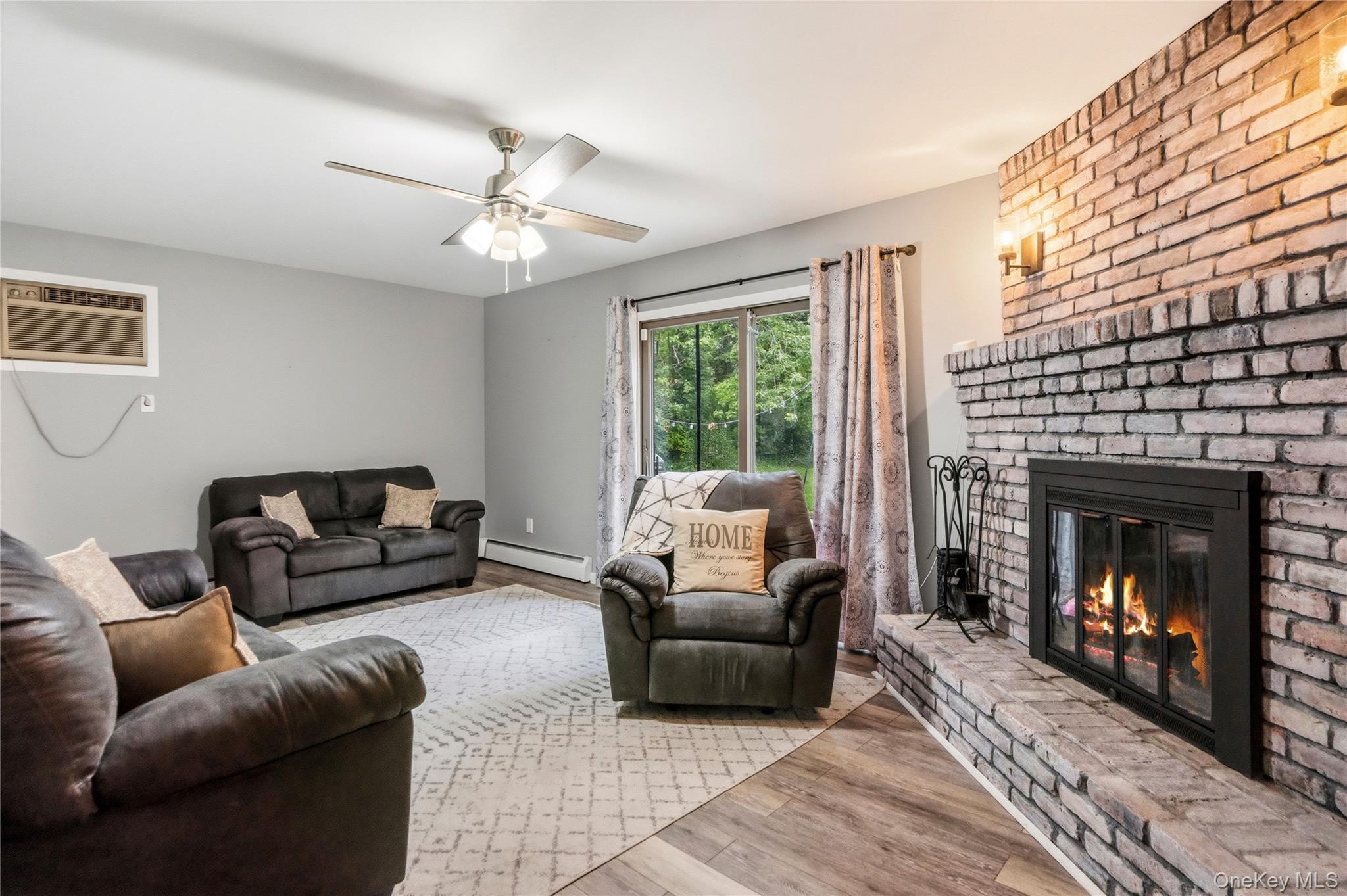 Single Family Block Boulevard  Suffolk County, NY 11776, MLS-1041140-9