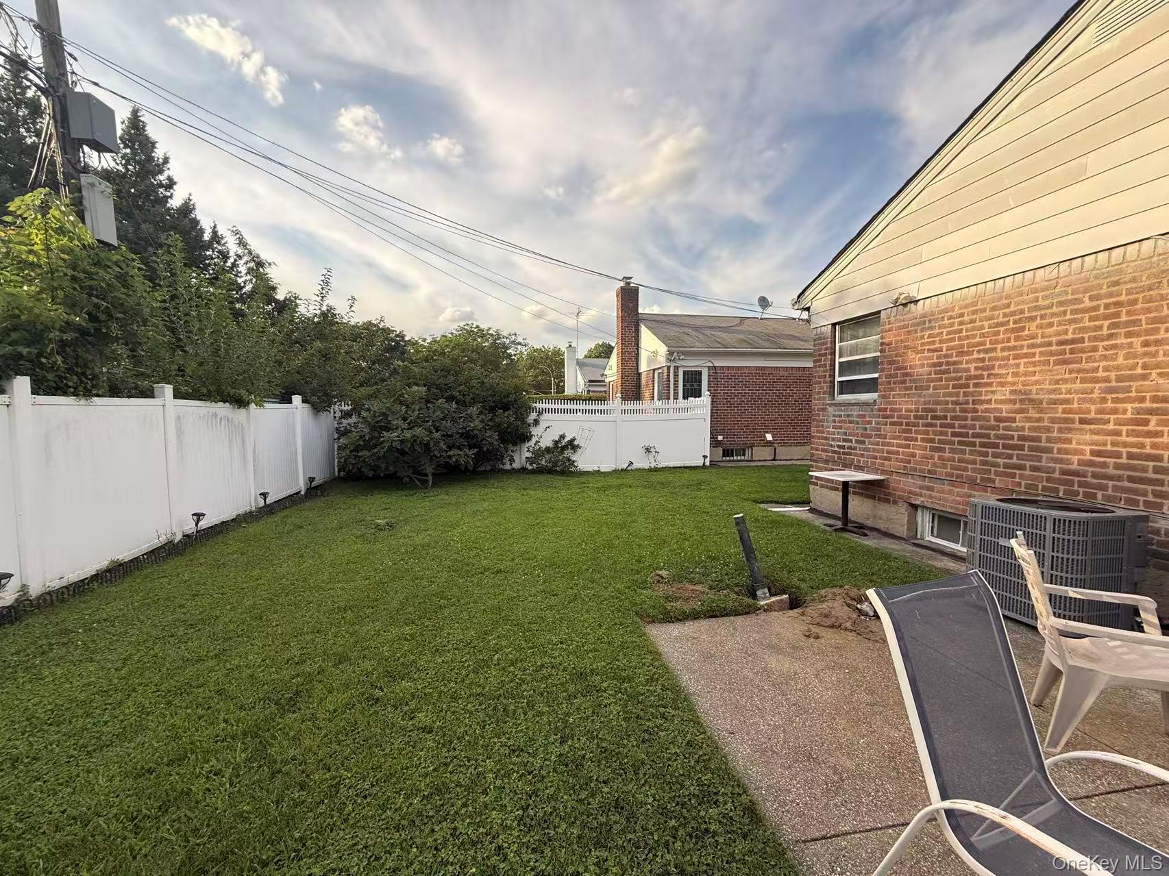 Single Family 180th Street Queens, NY 11365, MLS-1041148-10